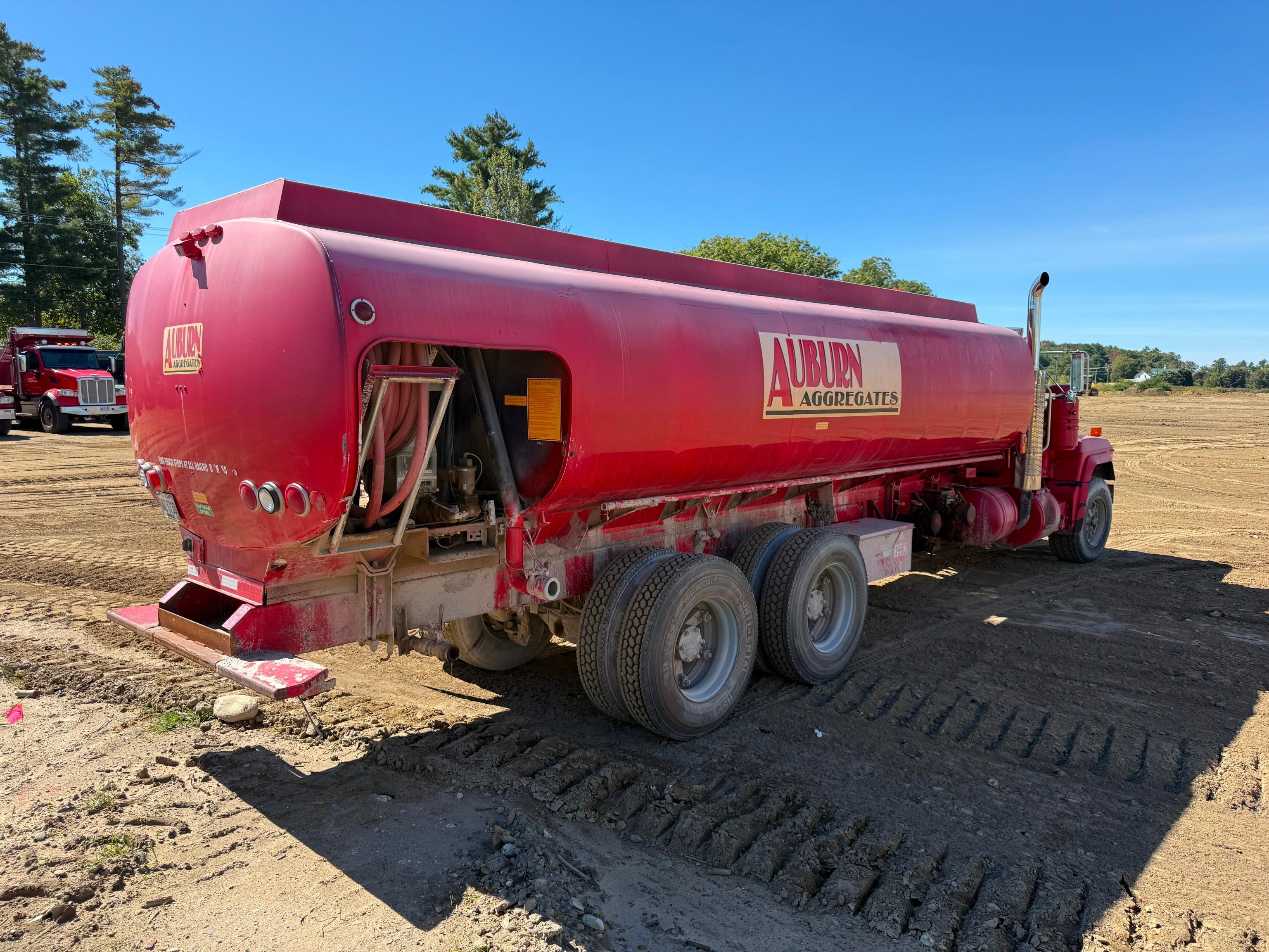 1998 Mack RD688S