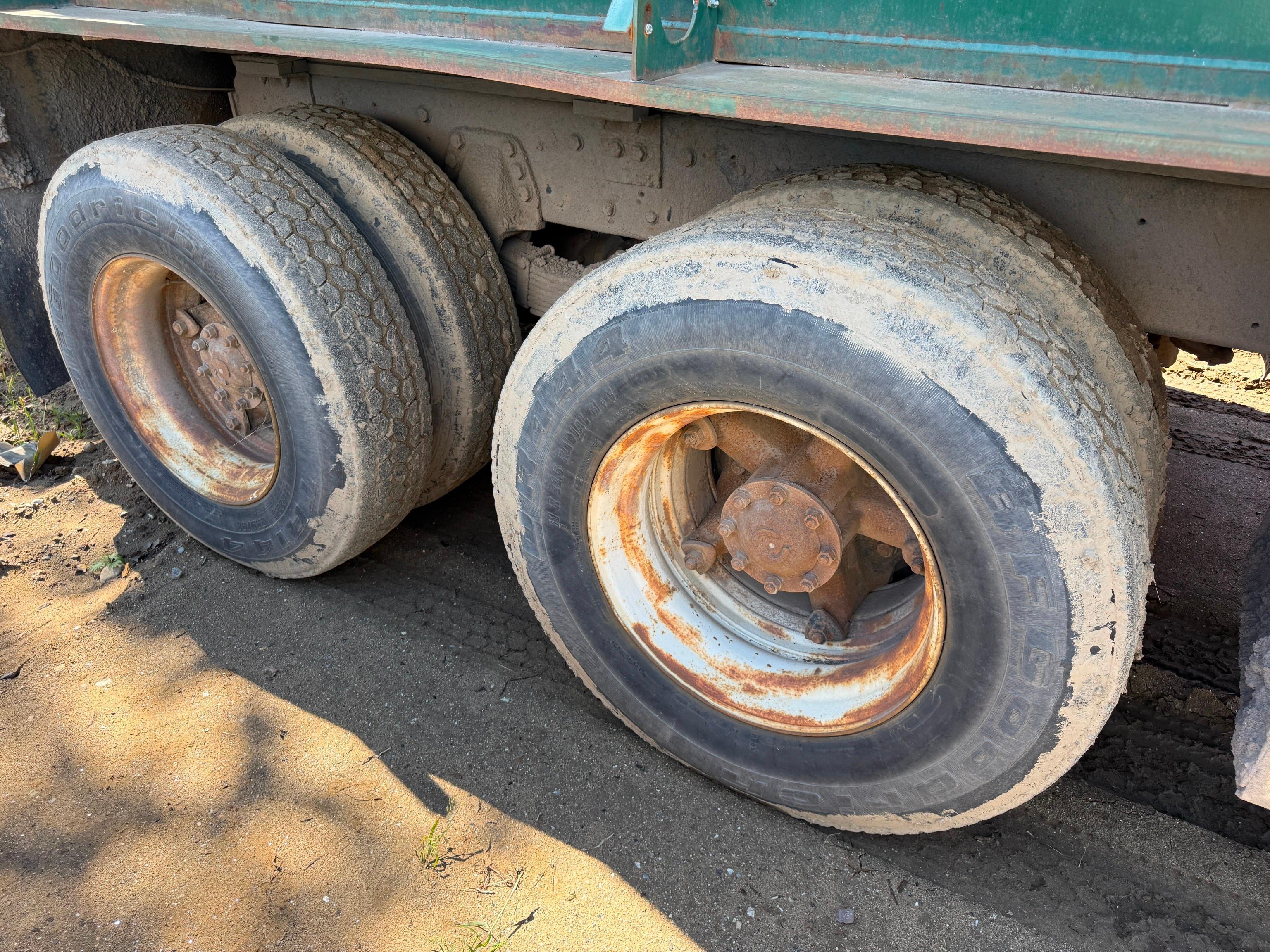 Ford L9000