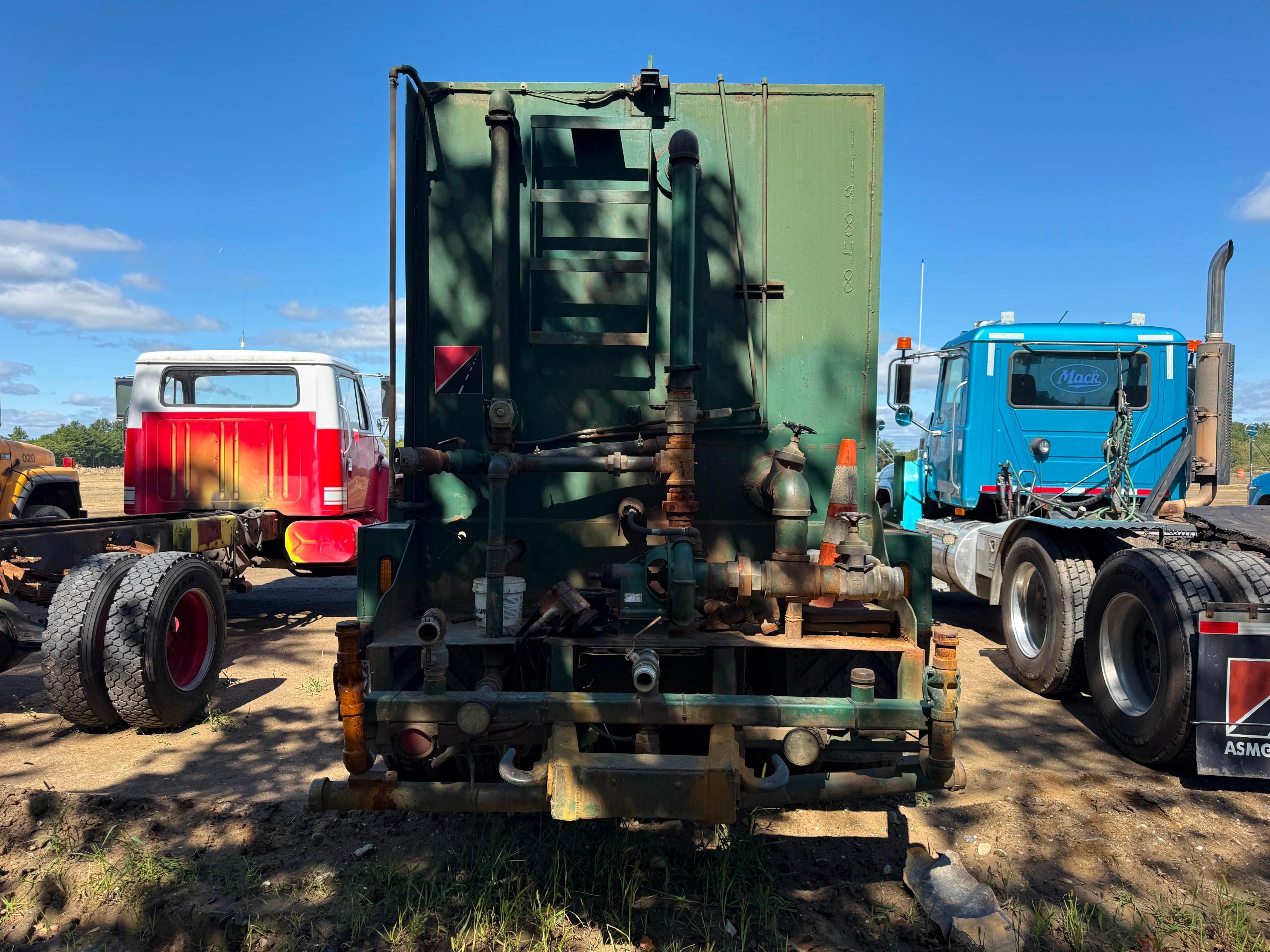 Ford L9000
