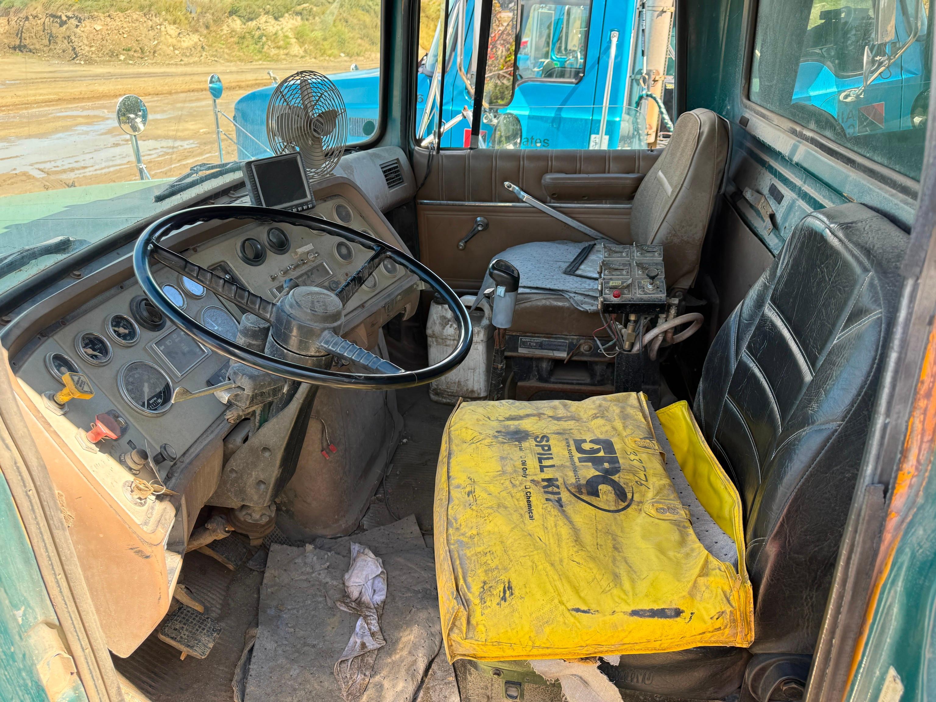 Ford L9000