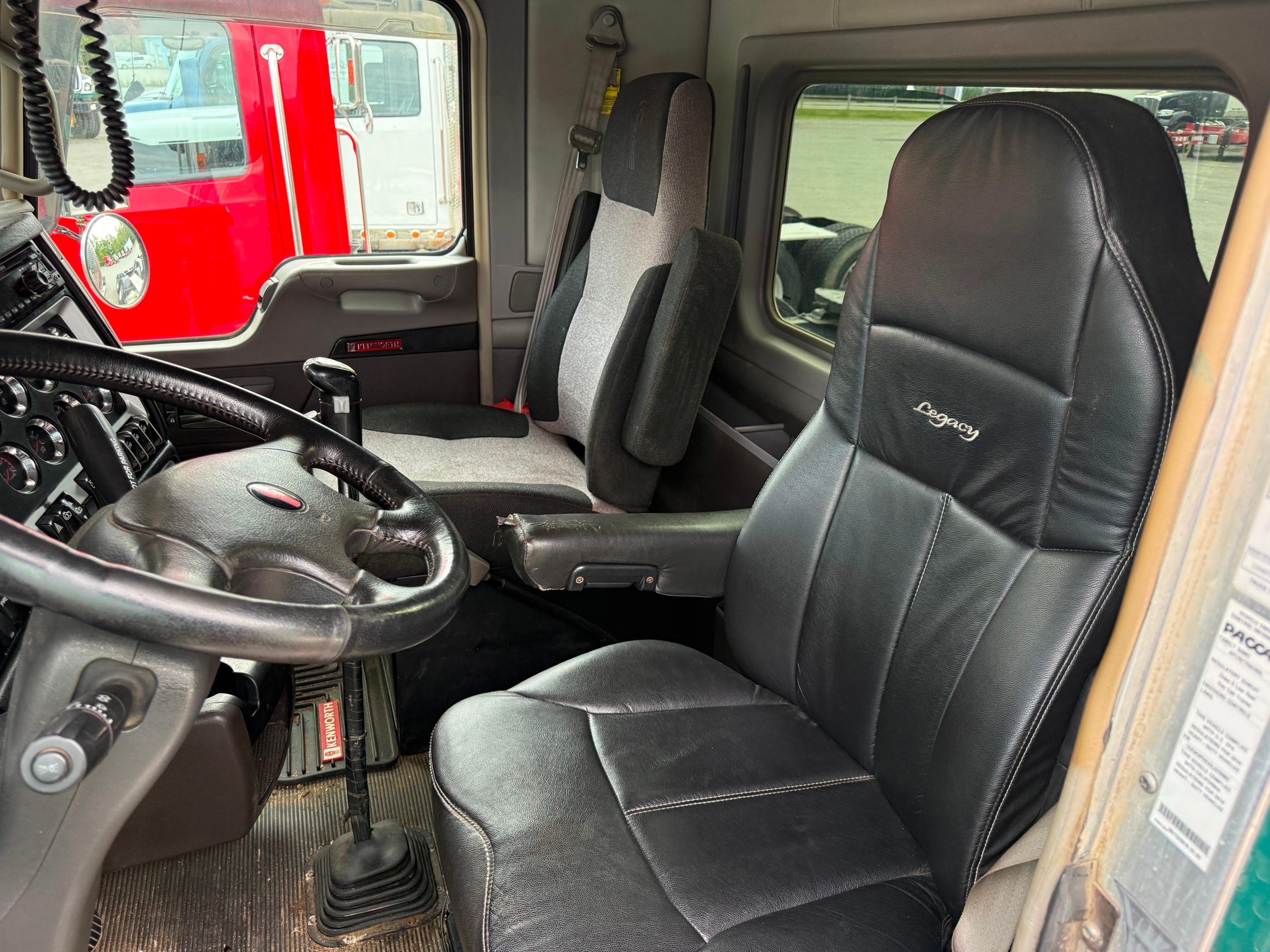 2019 Kenworth W900