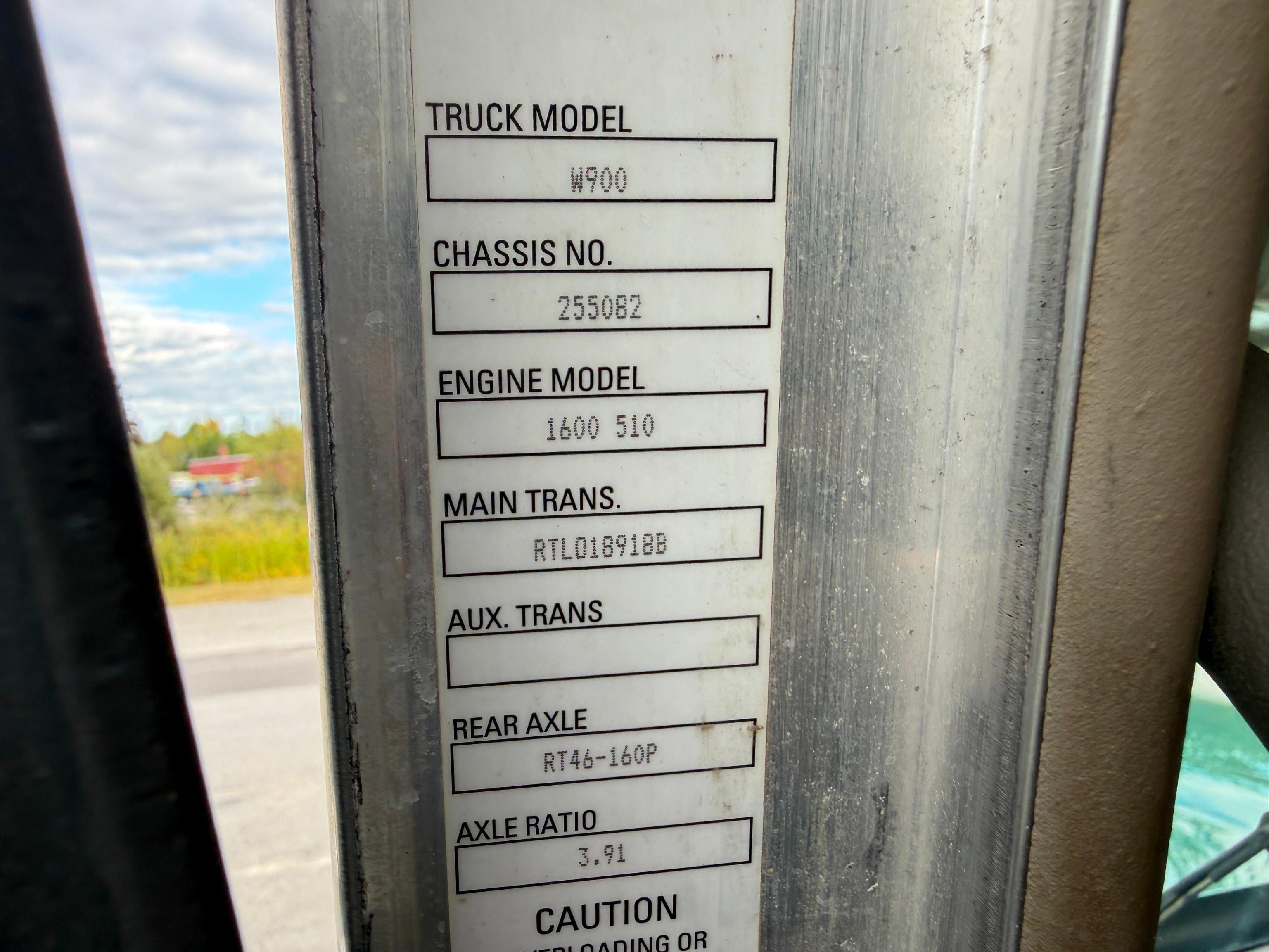 2019 Kenworth W900