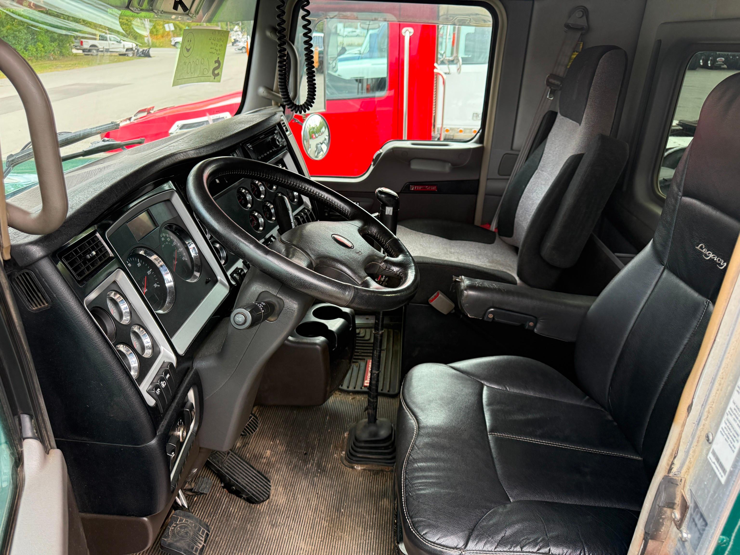 2019 Kenworth W900