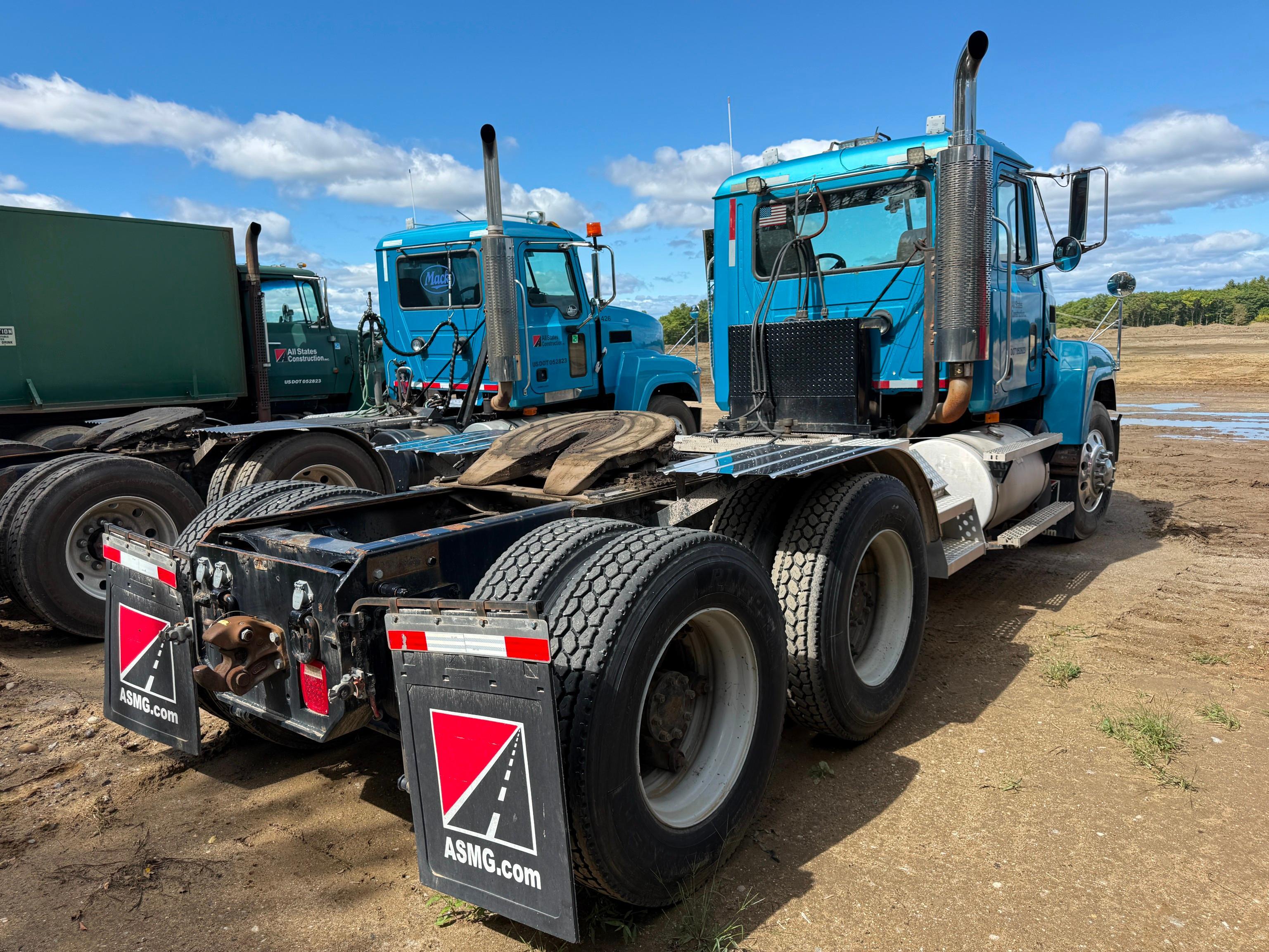 2002 Mack CH613