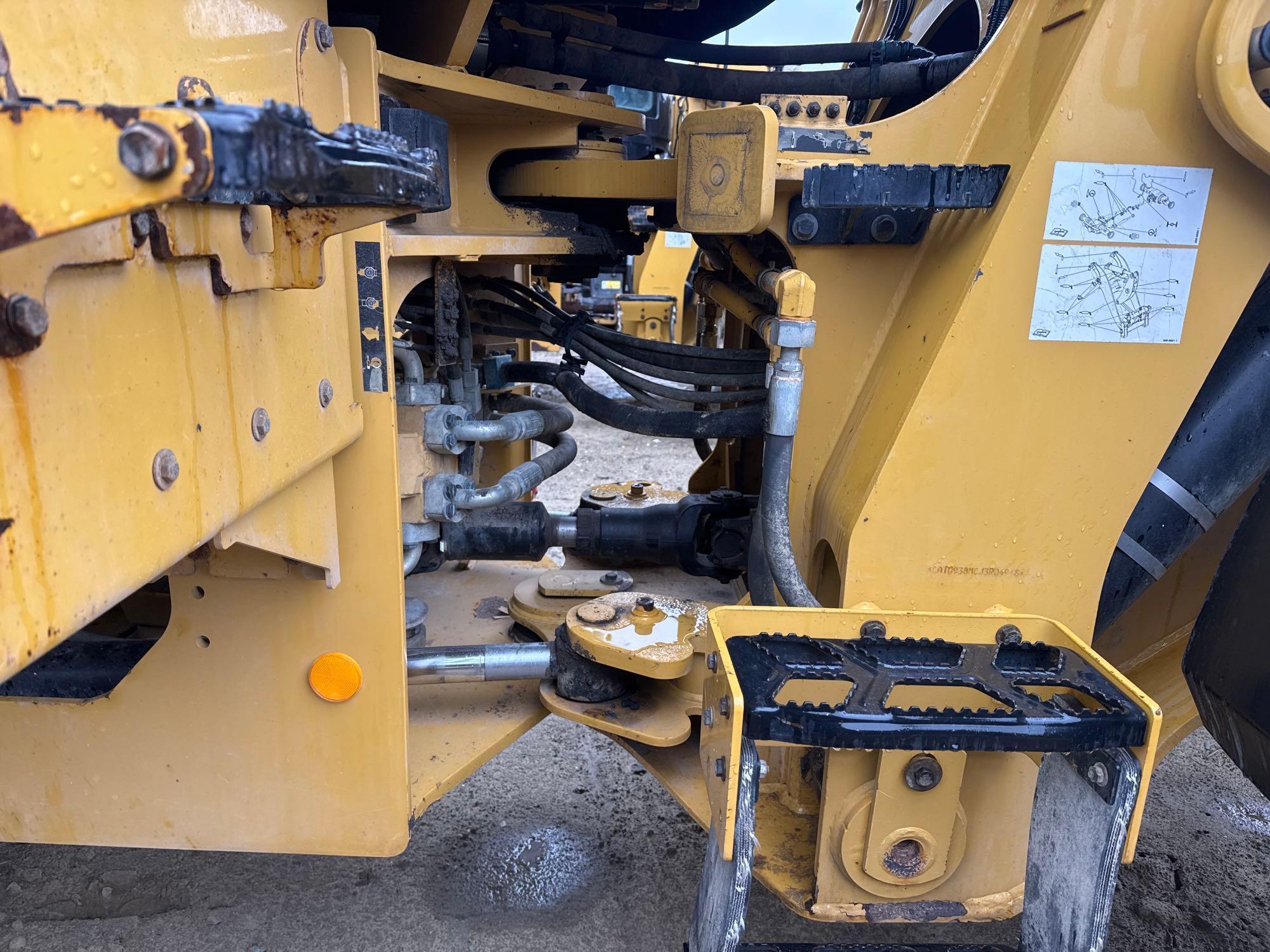 2018 Caterpillar 938M