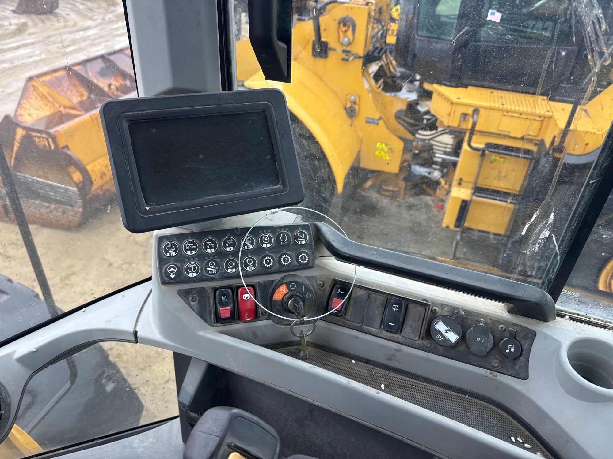 2018 Caterpillar 938M