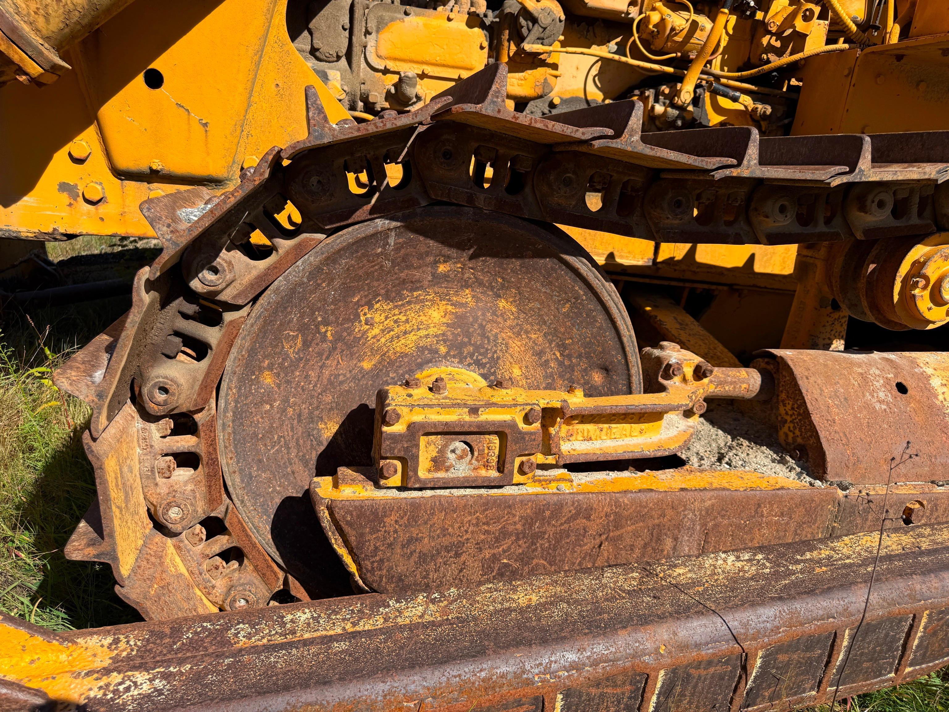 Caterpillar D6