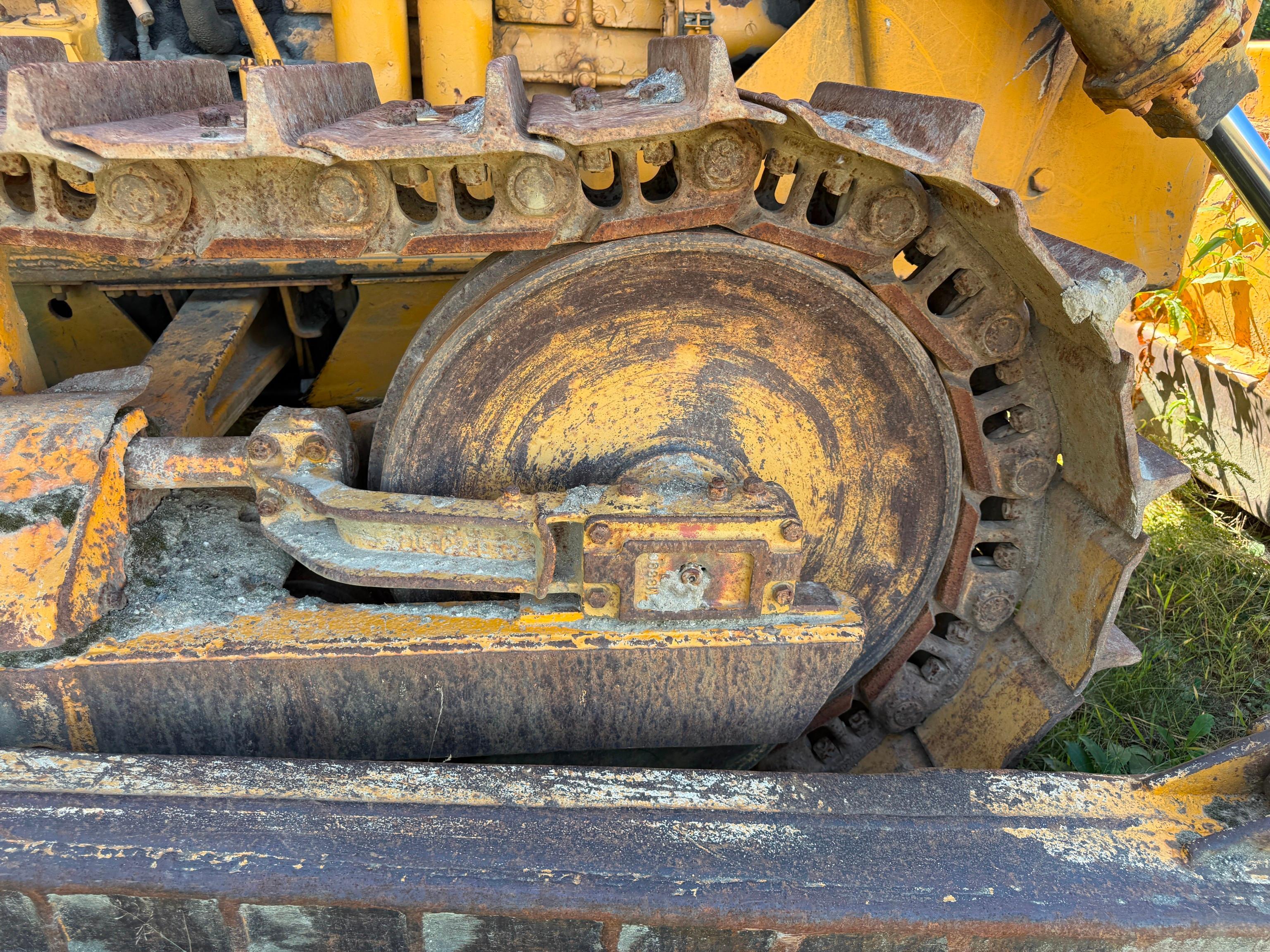 Caterpillar D6