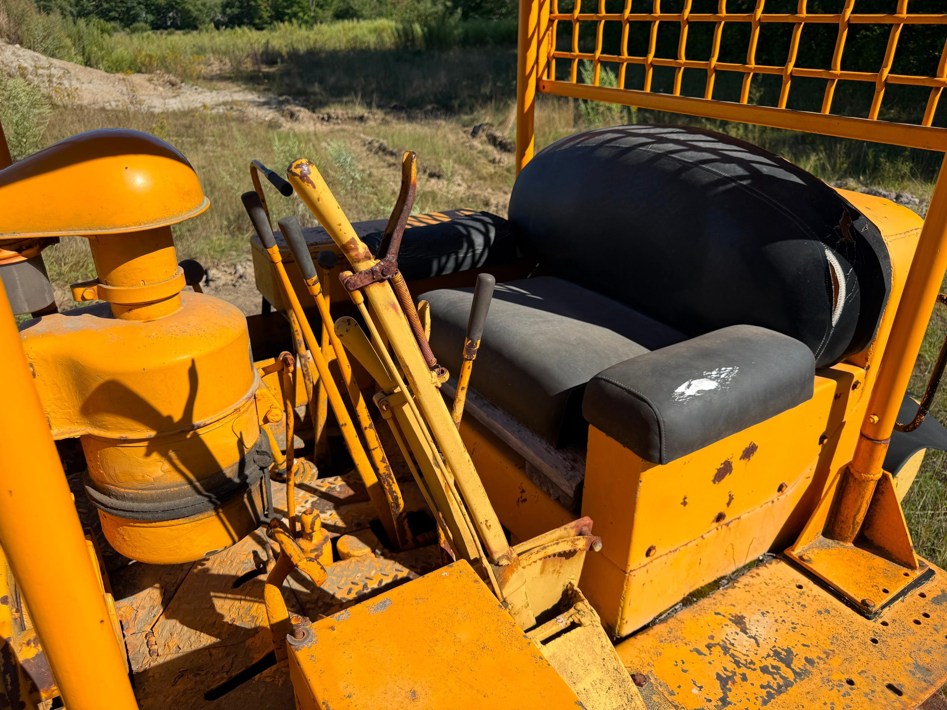Caterpillar D6