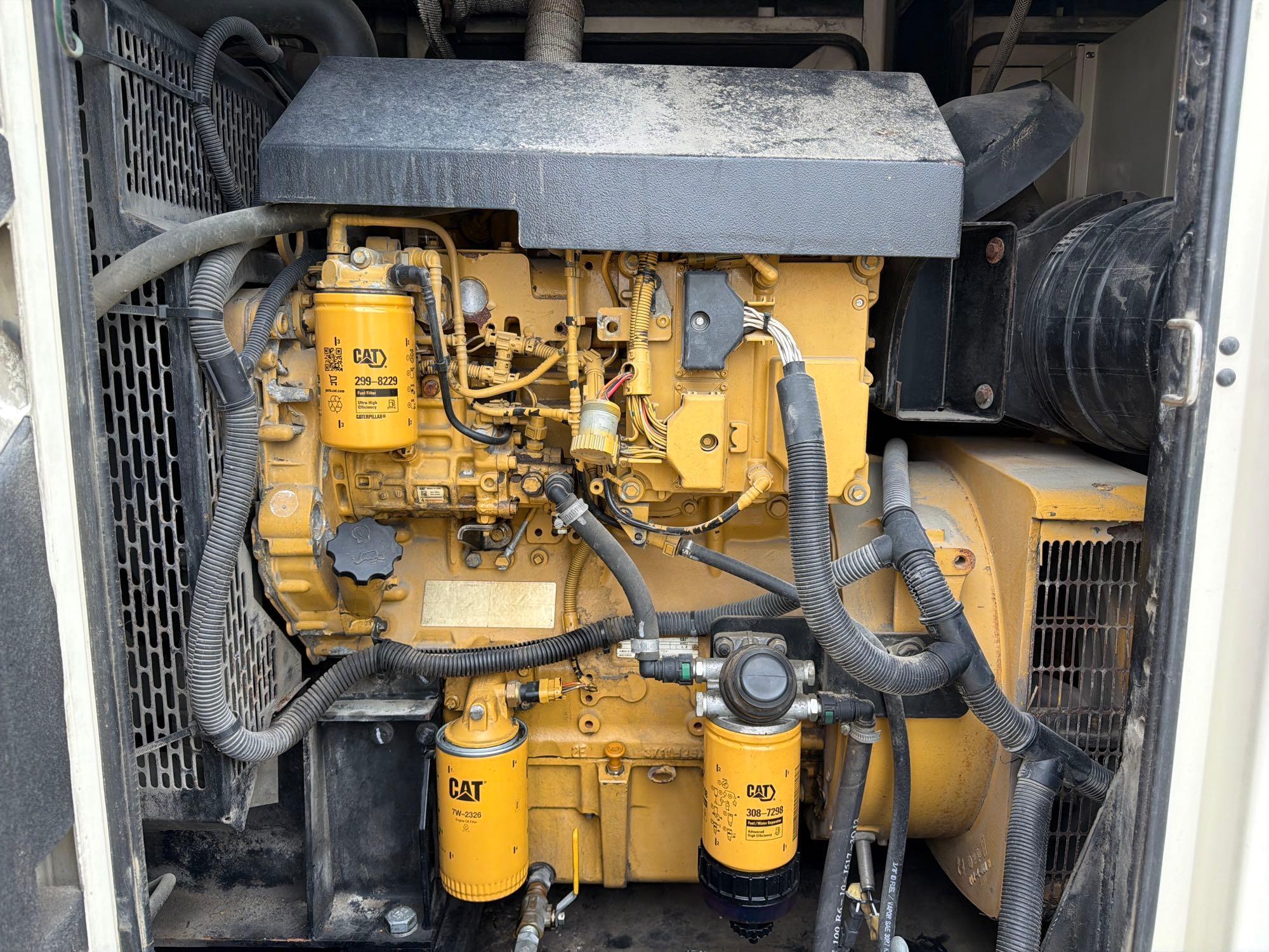 2016 Caterpillar XQ100N