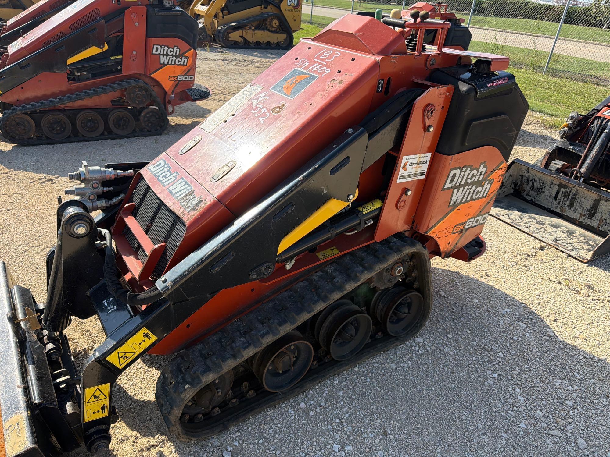 2023 Ditch Witch SK600