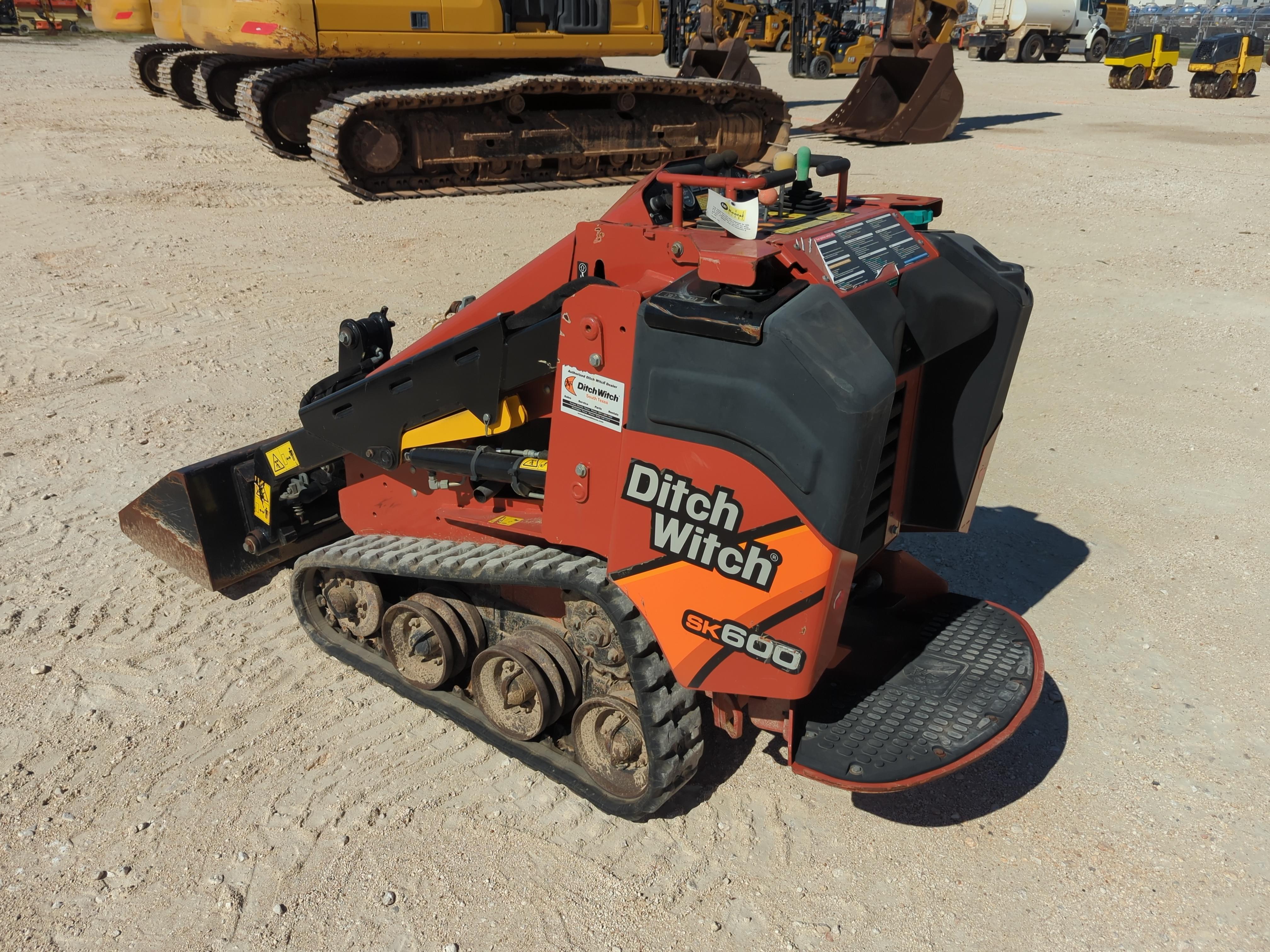 2023 Ditch Witch SK600