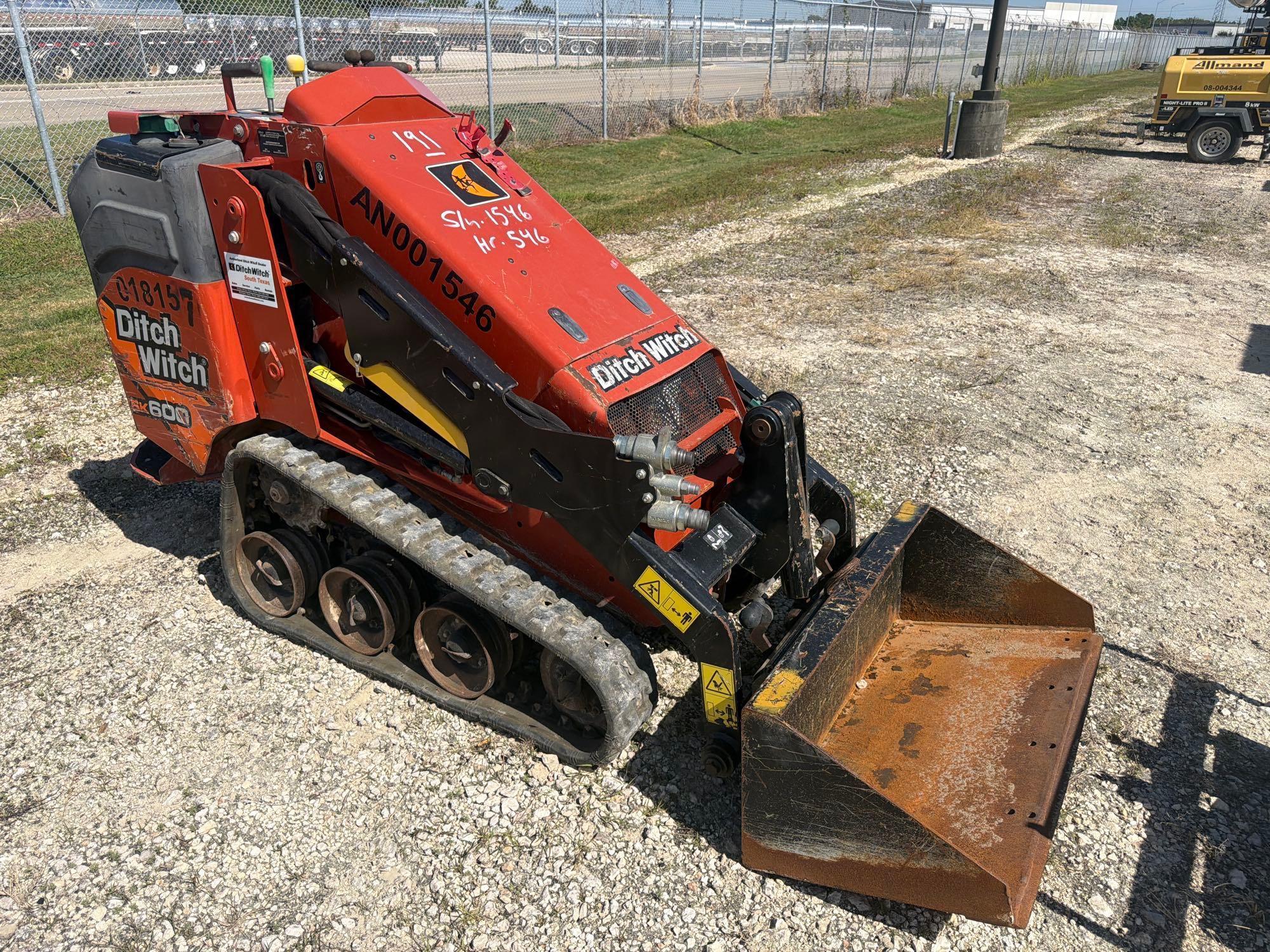 2022 Ditch Witch SK600
