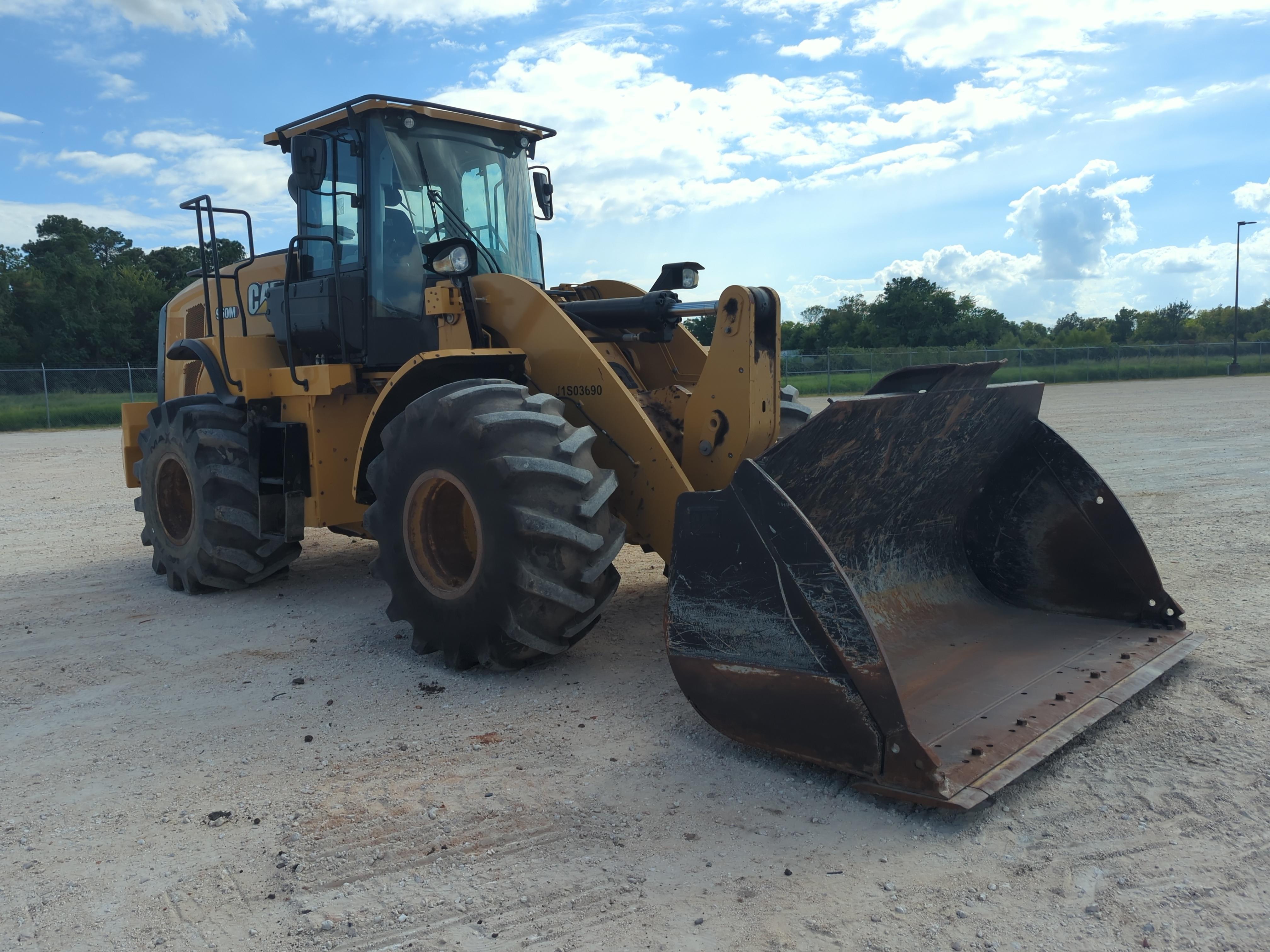 2021 Caterpillar 950M