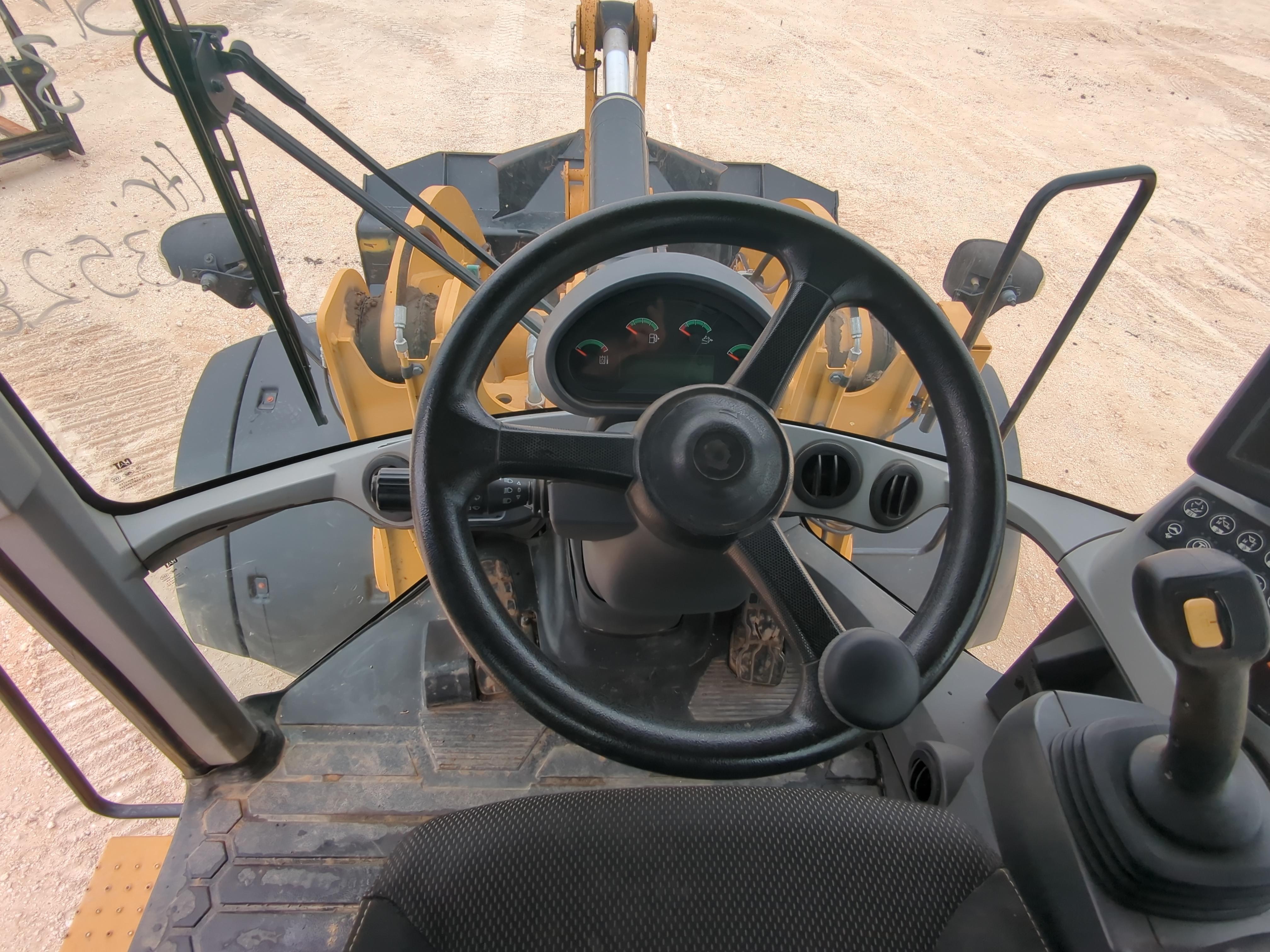 2022 Caterpillar 938M