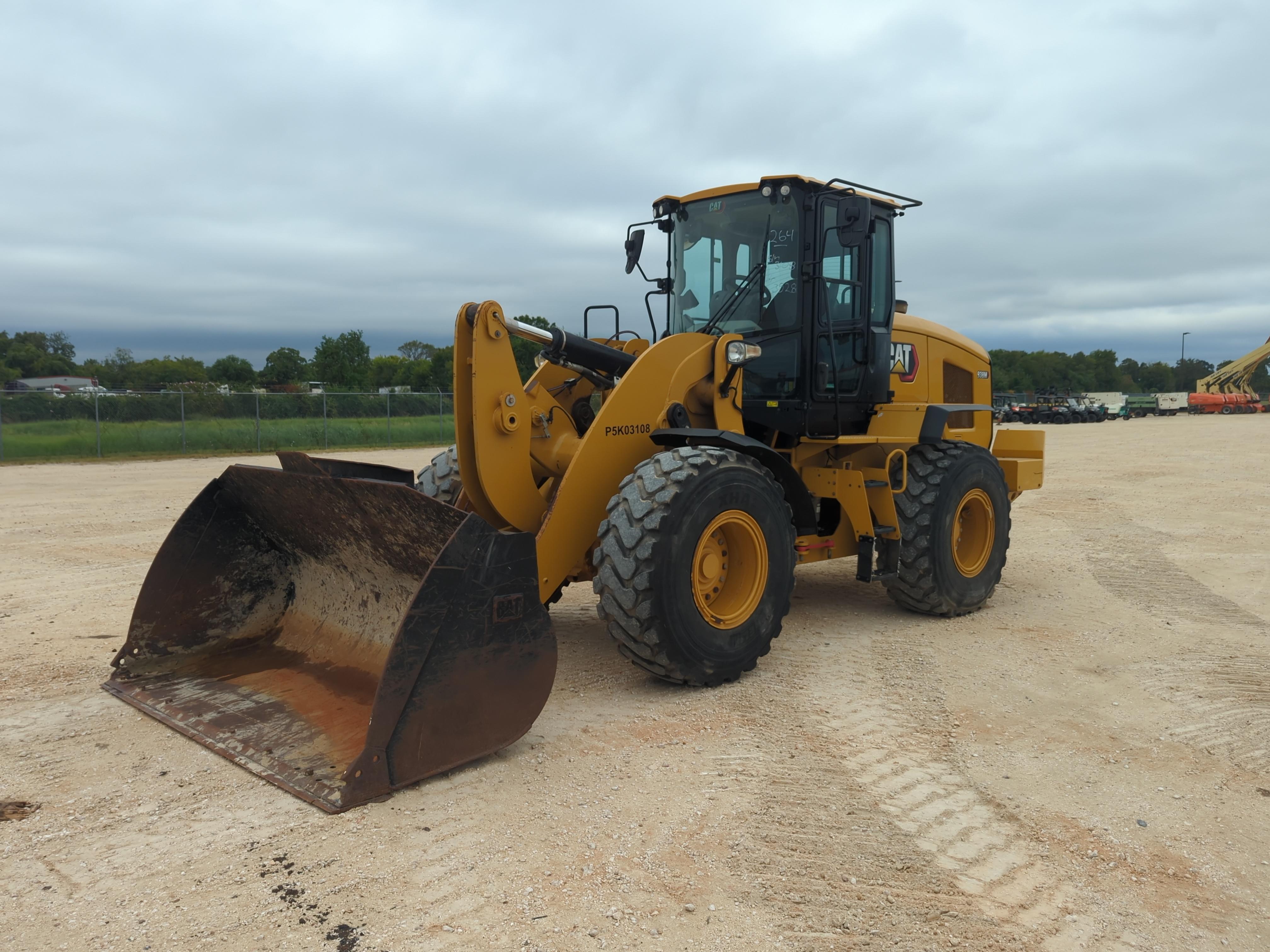2022 Caterpillar 938M