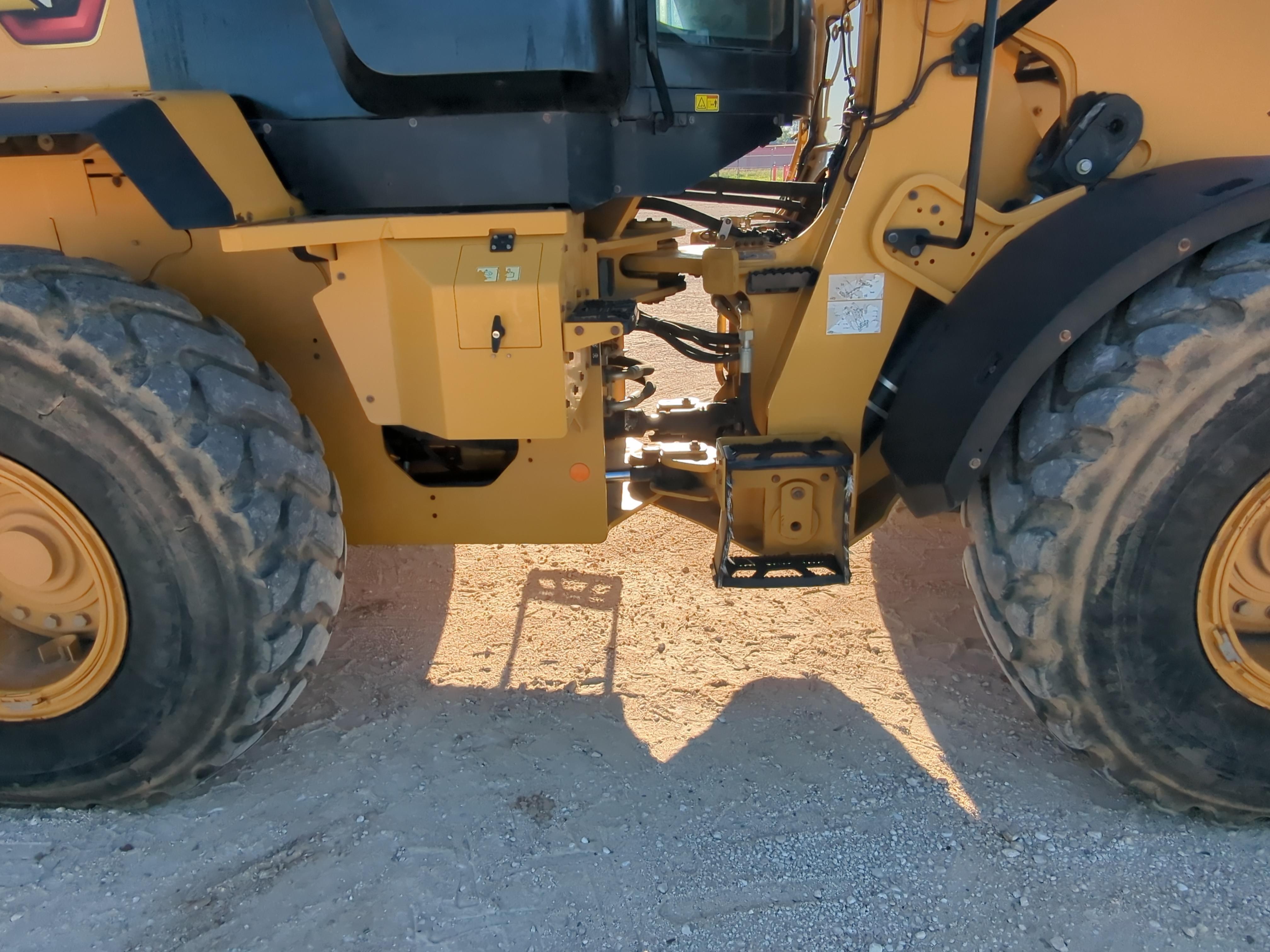 2022 Caterpillar 938M