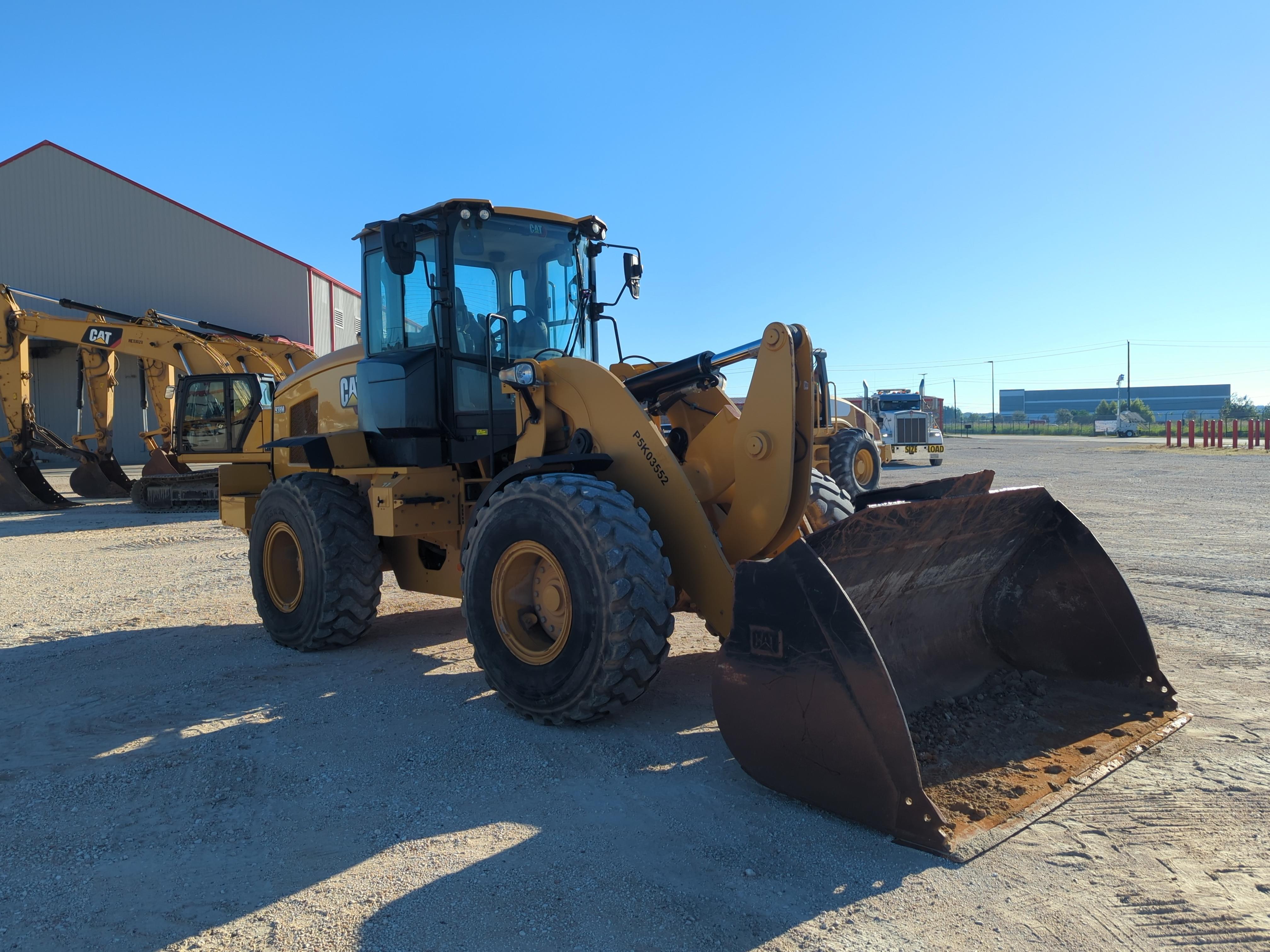 2022 Caterpillar 938M