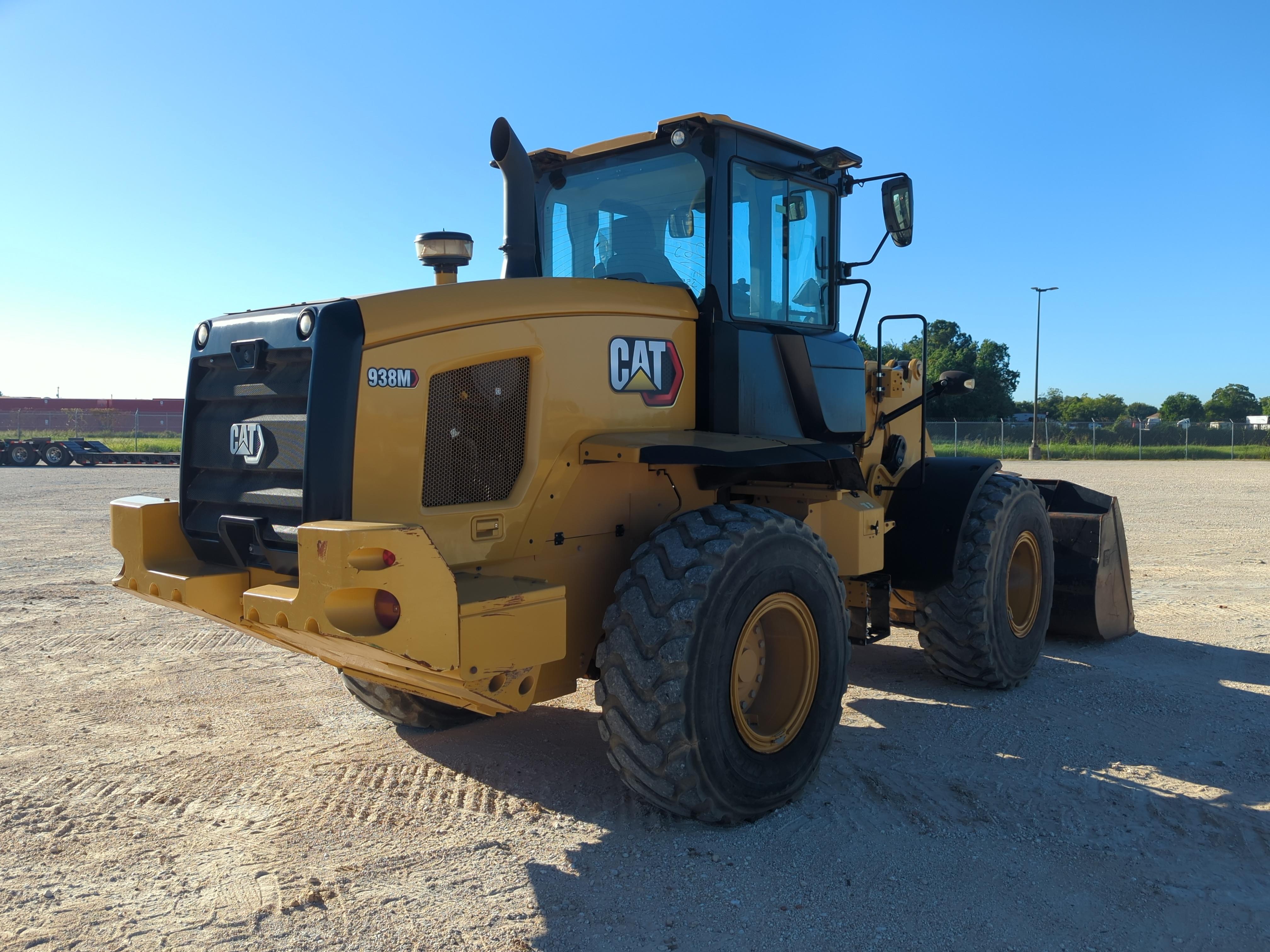 2022 Caterpillar 938M