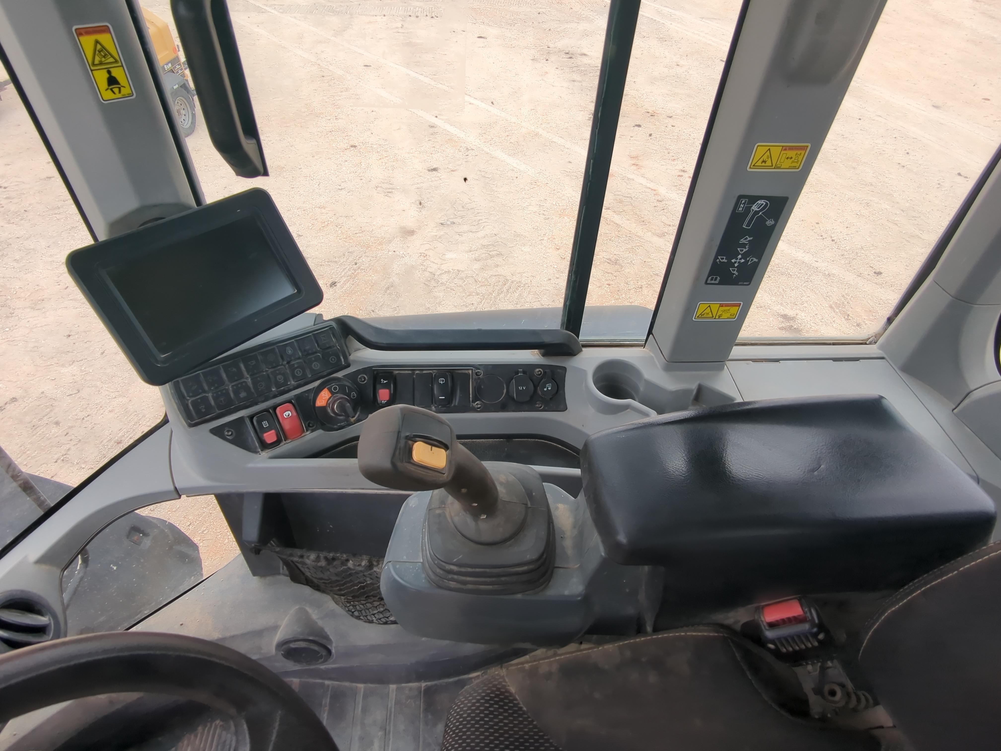 2023 Caterpillar 930M