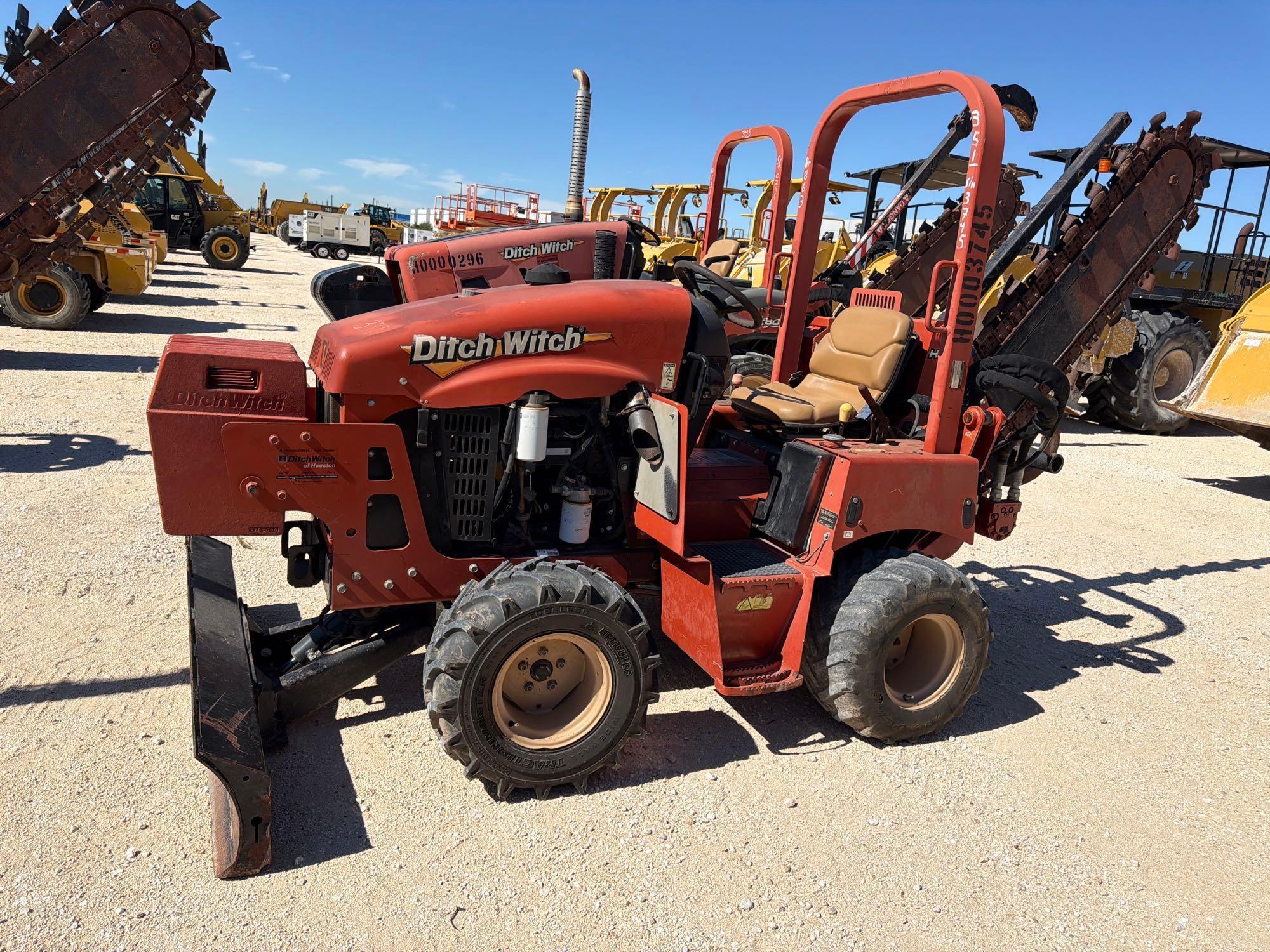 2017 Ditch Witch RT450