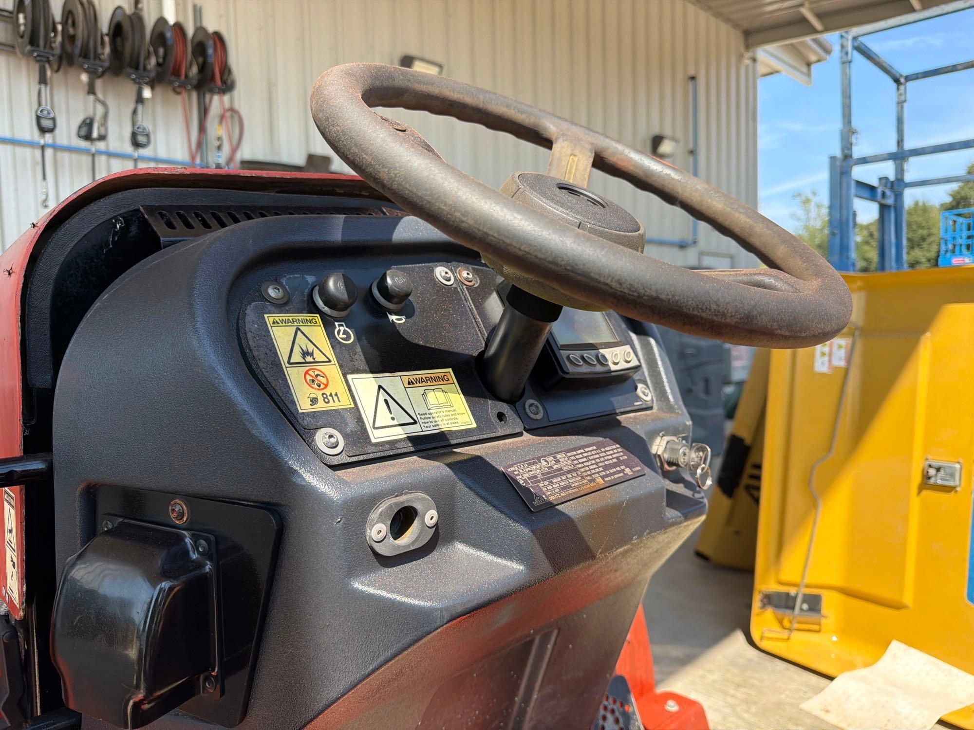 2017 Ditch Witch RT450