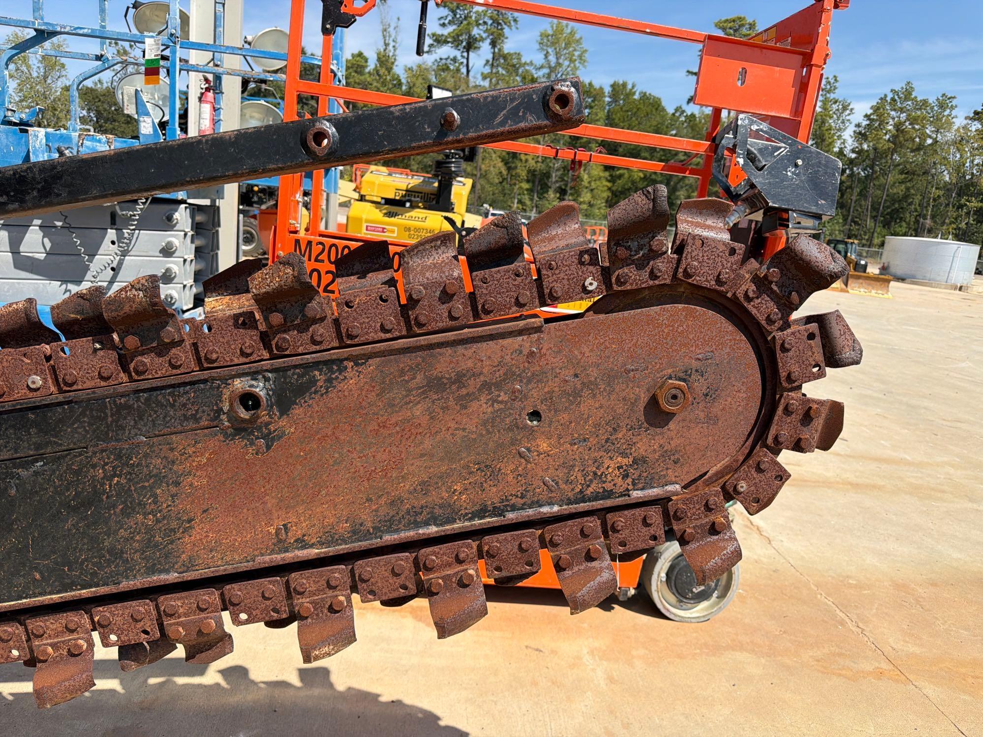 2017 Ditch Witch RT450