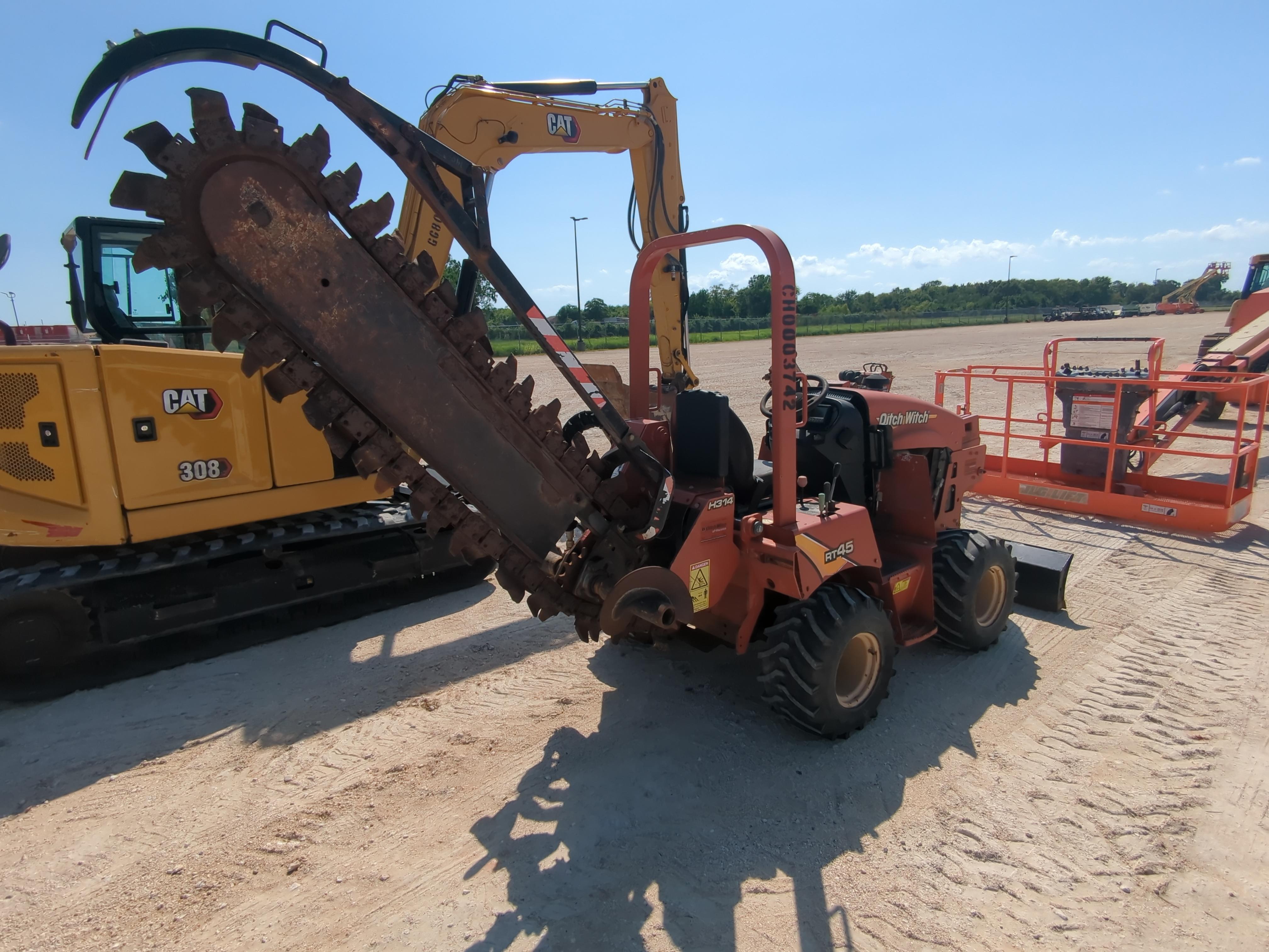 2017 Ditch Witch RT-45
