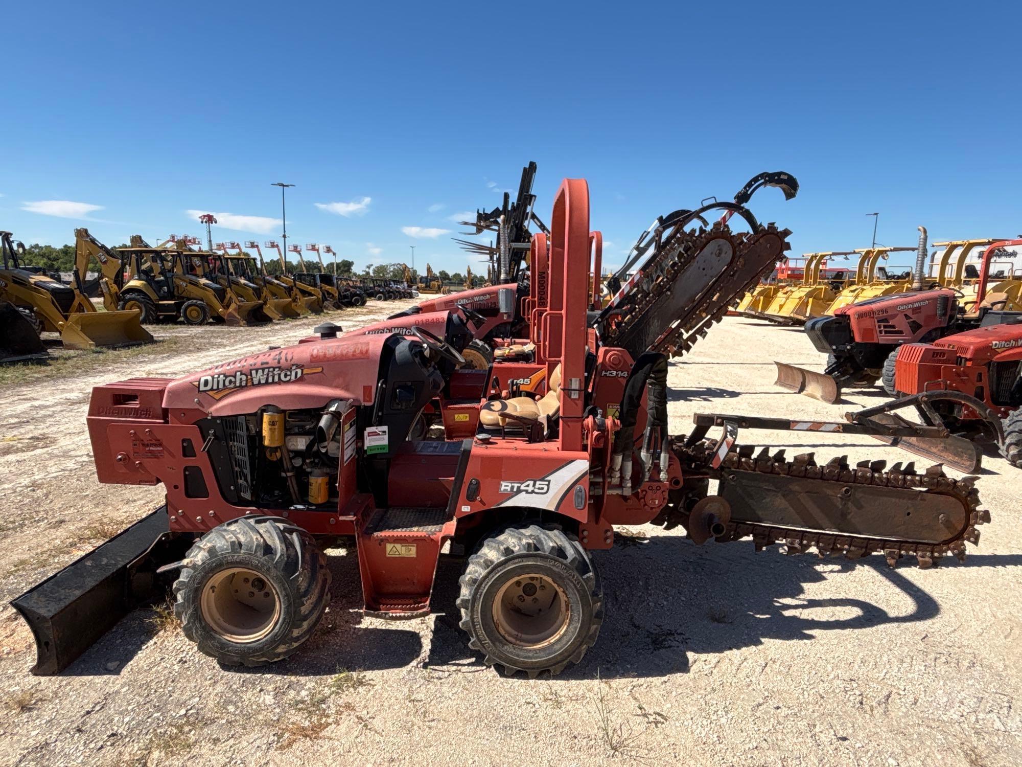 2016 Ditch Witch RT-45