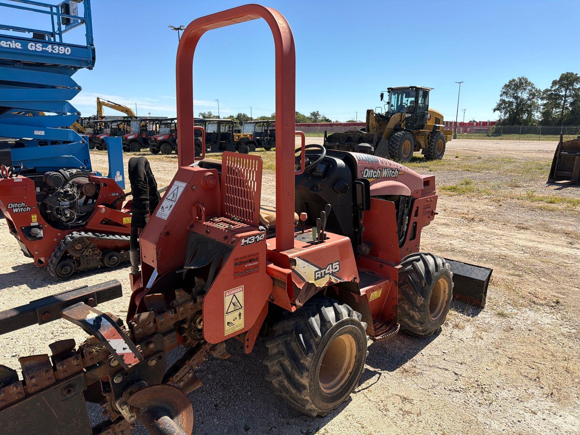 2016 Ditch Witch RT-45