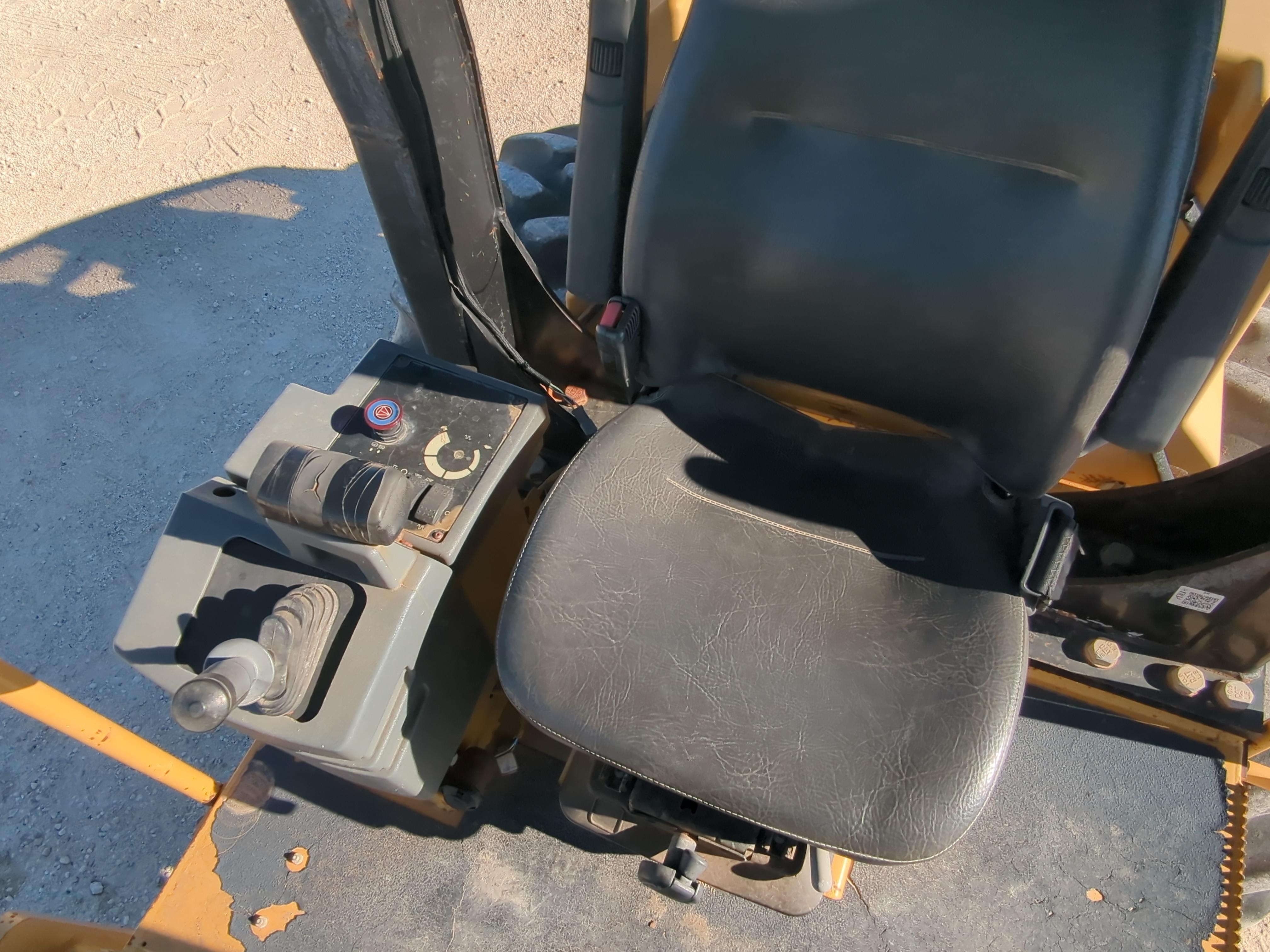2011 Caterpillar CP56