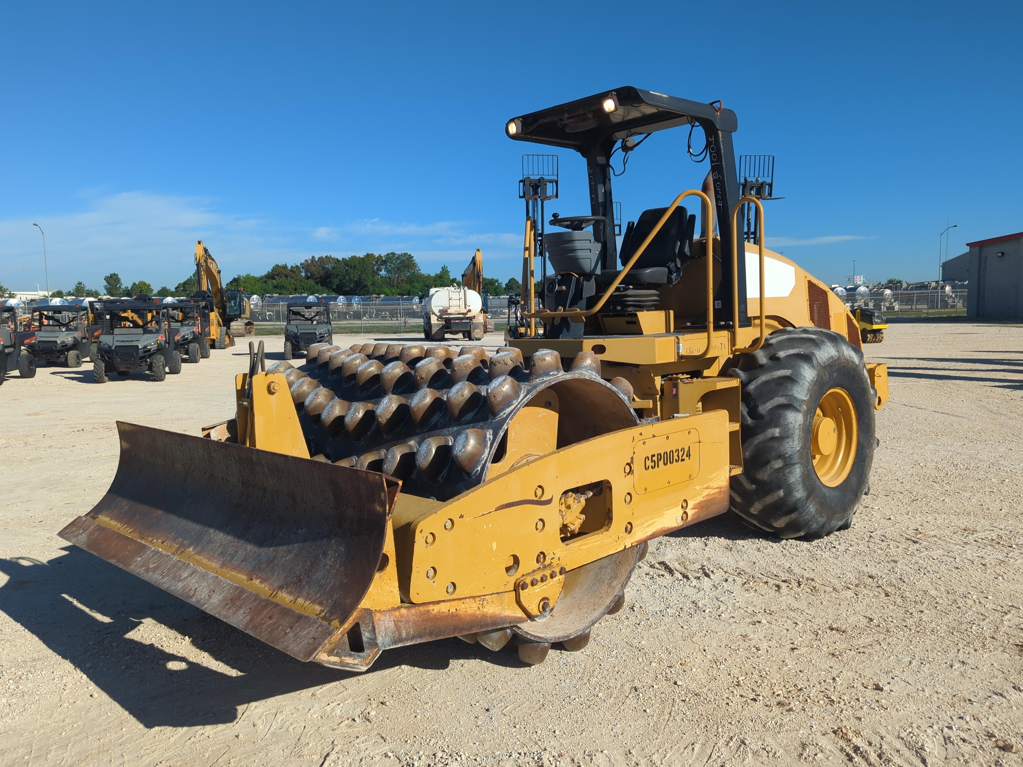 2011 Caterpillar CP56