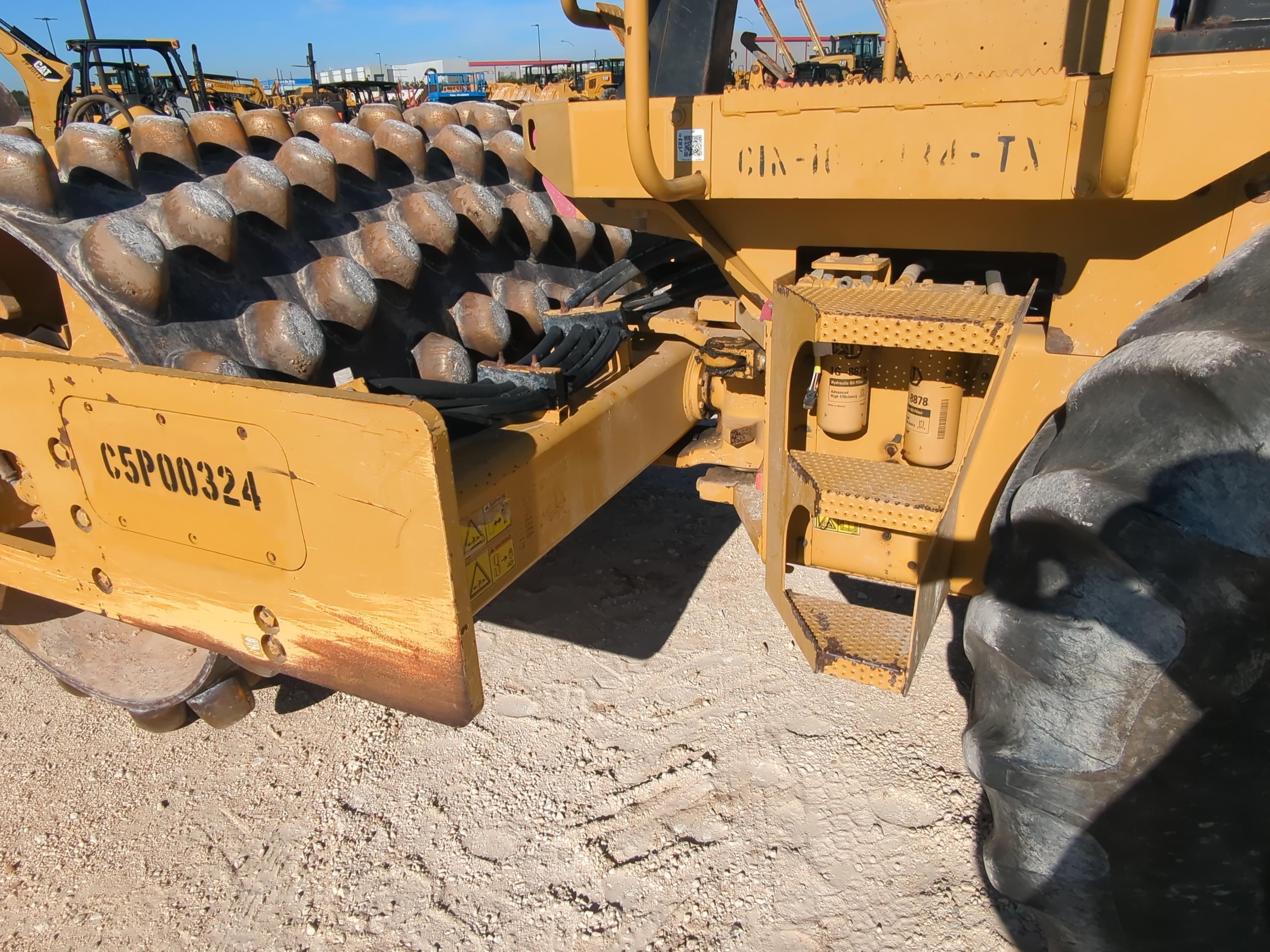 2011 Caterpillar CP56