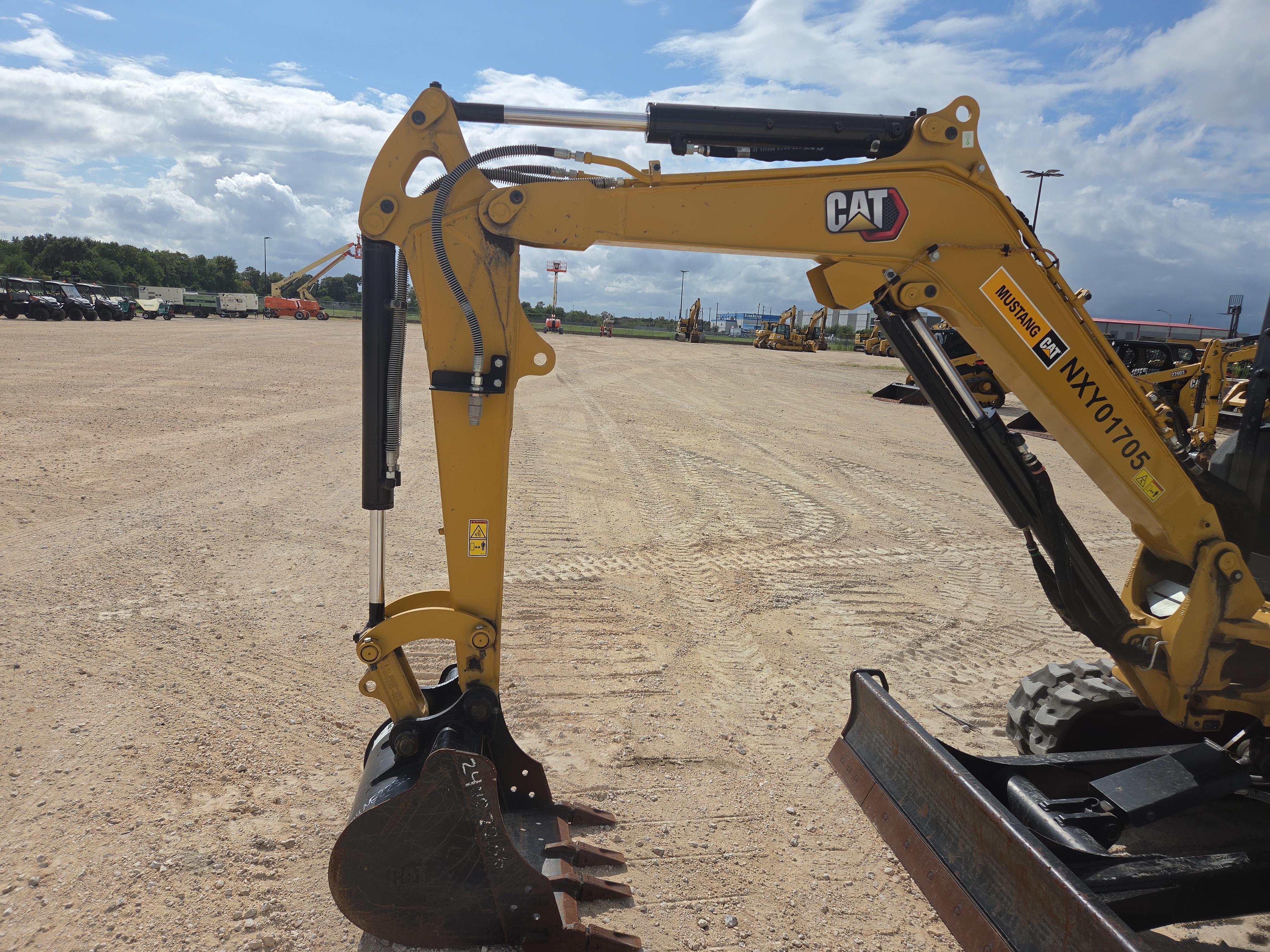2024 Caterpillar 303CR