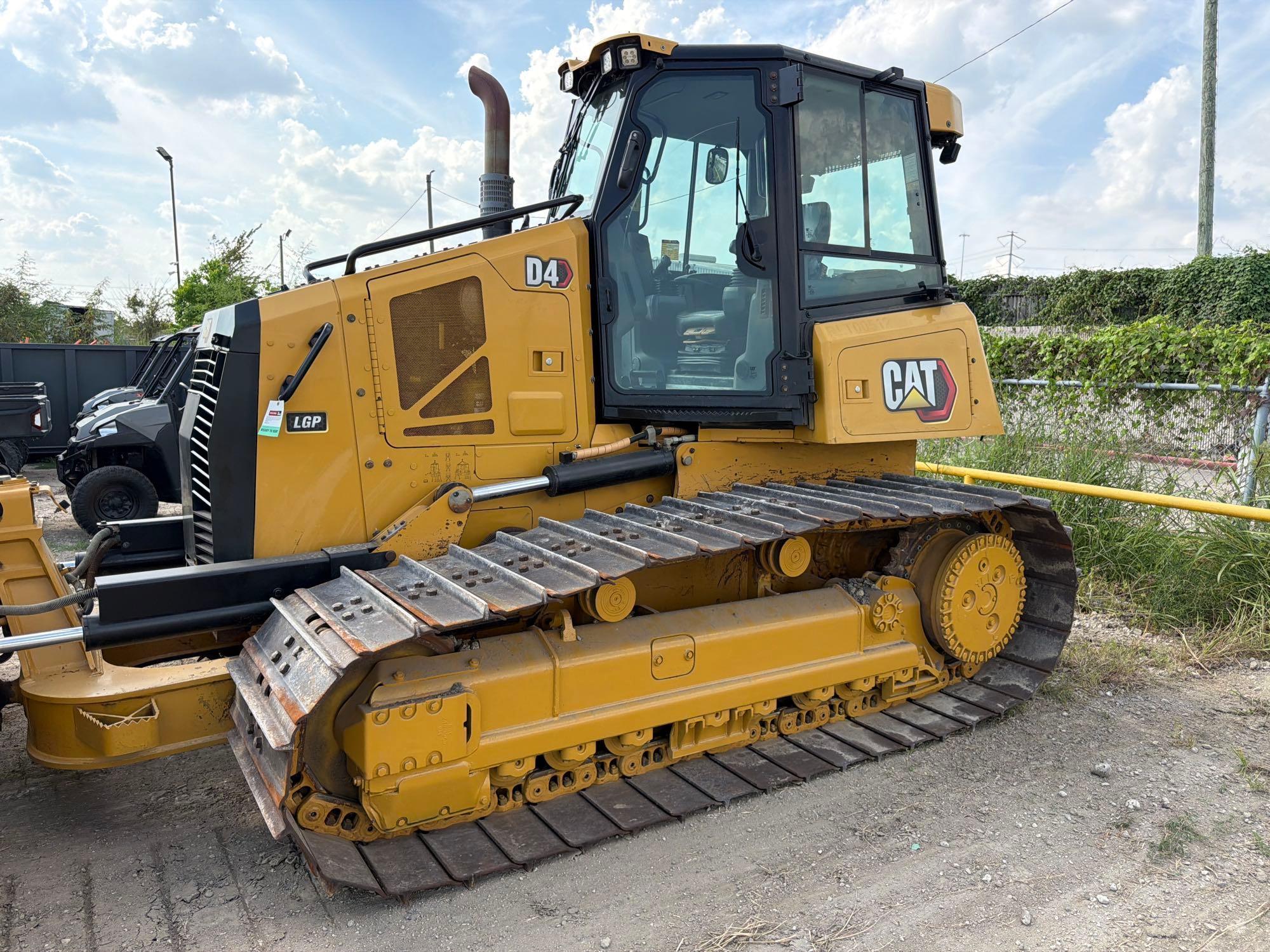 2022 Caterpillar D4
