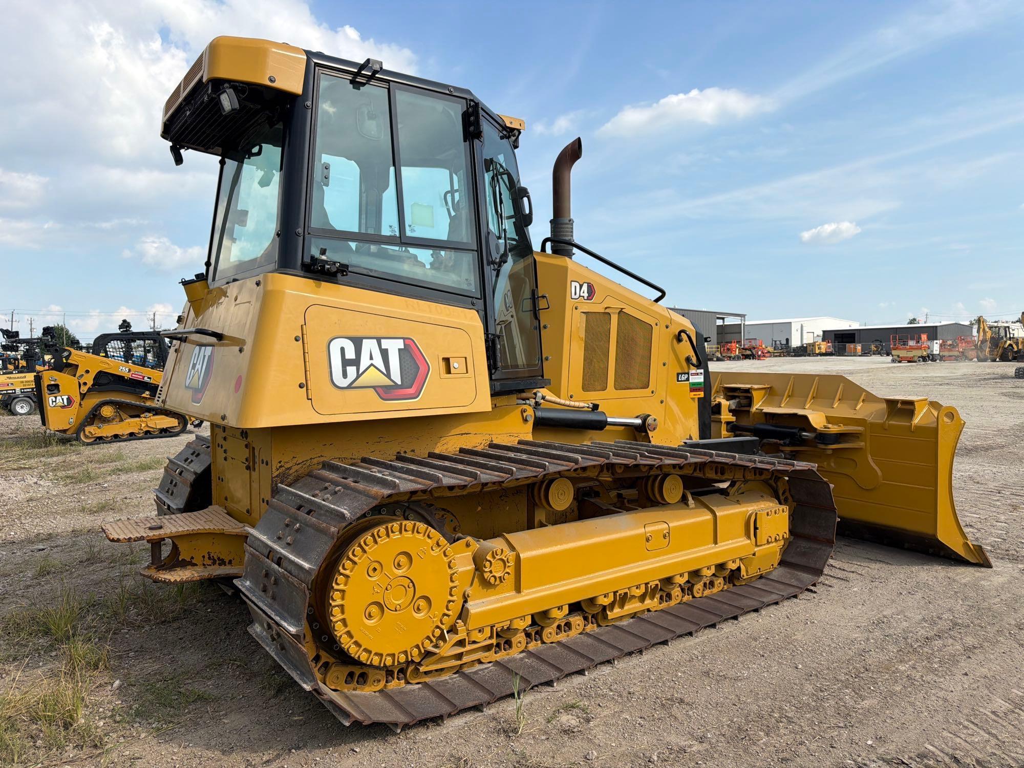 2022 Caterpillar D4