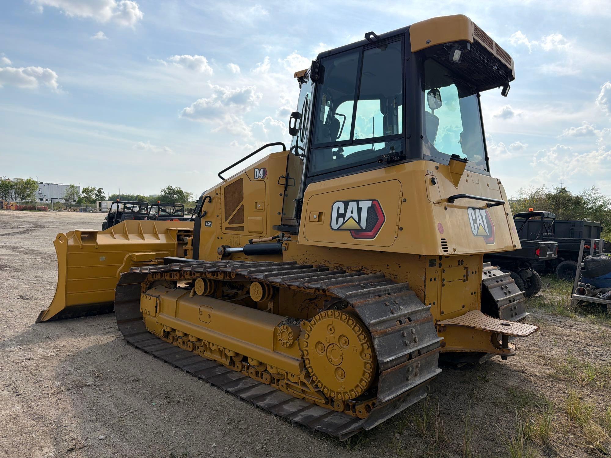 2022 Caterpillar D4
