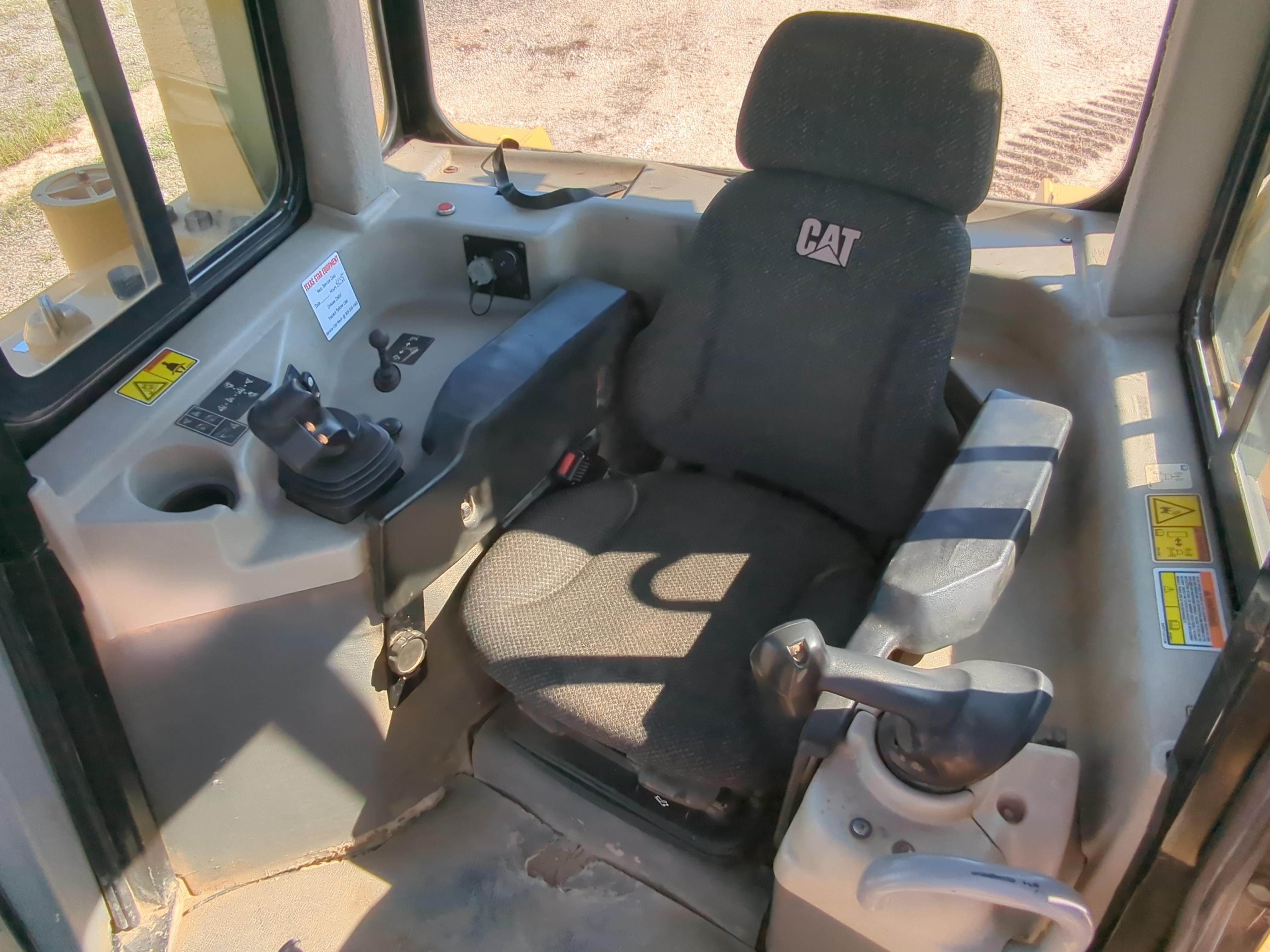 Caterpillar D6