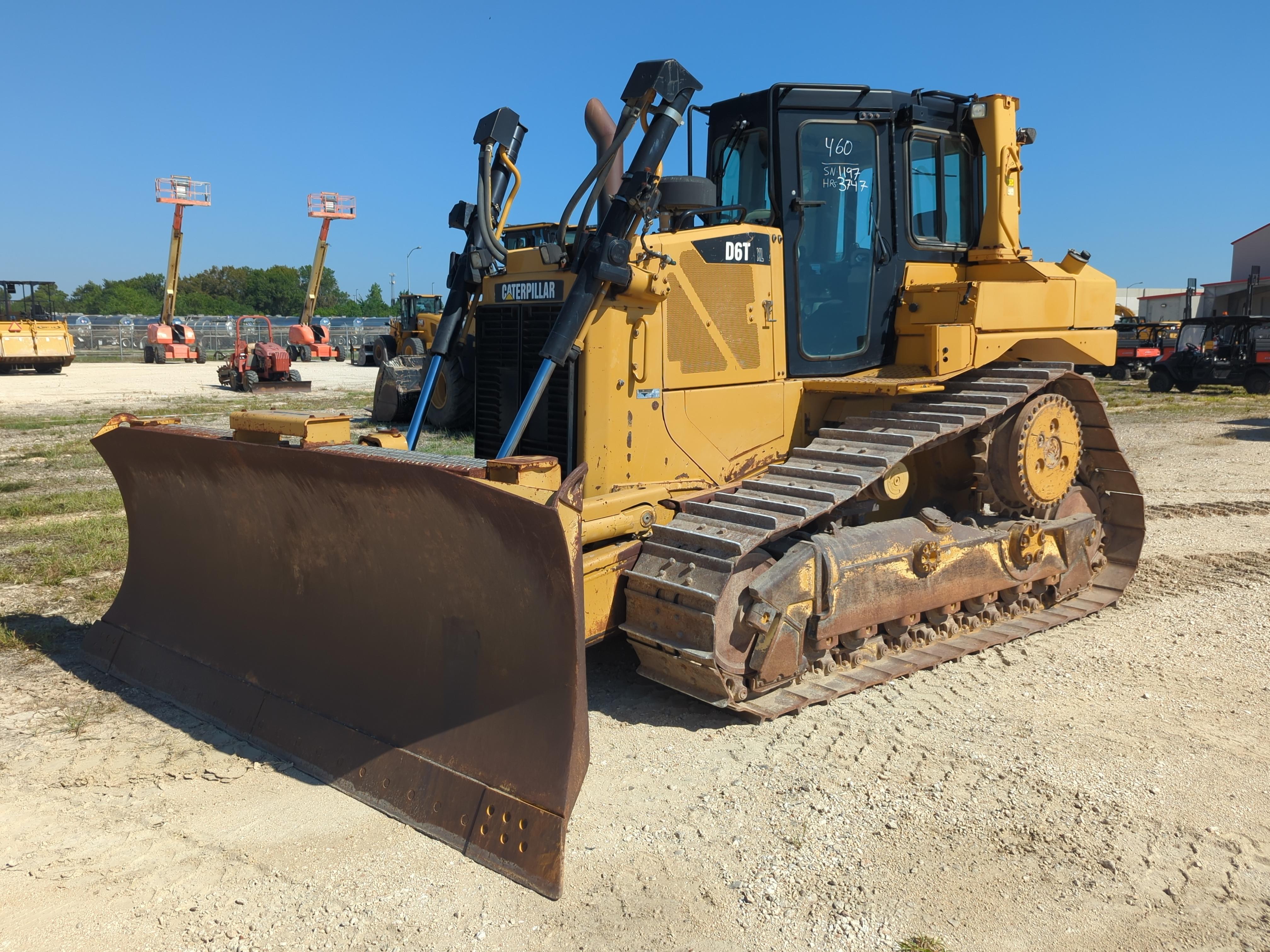Caterpillar D6