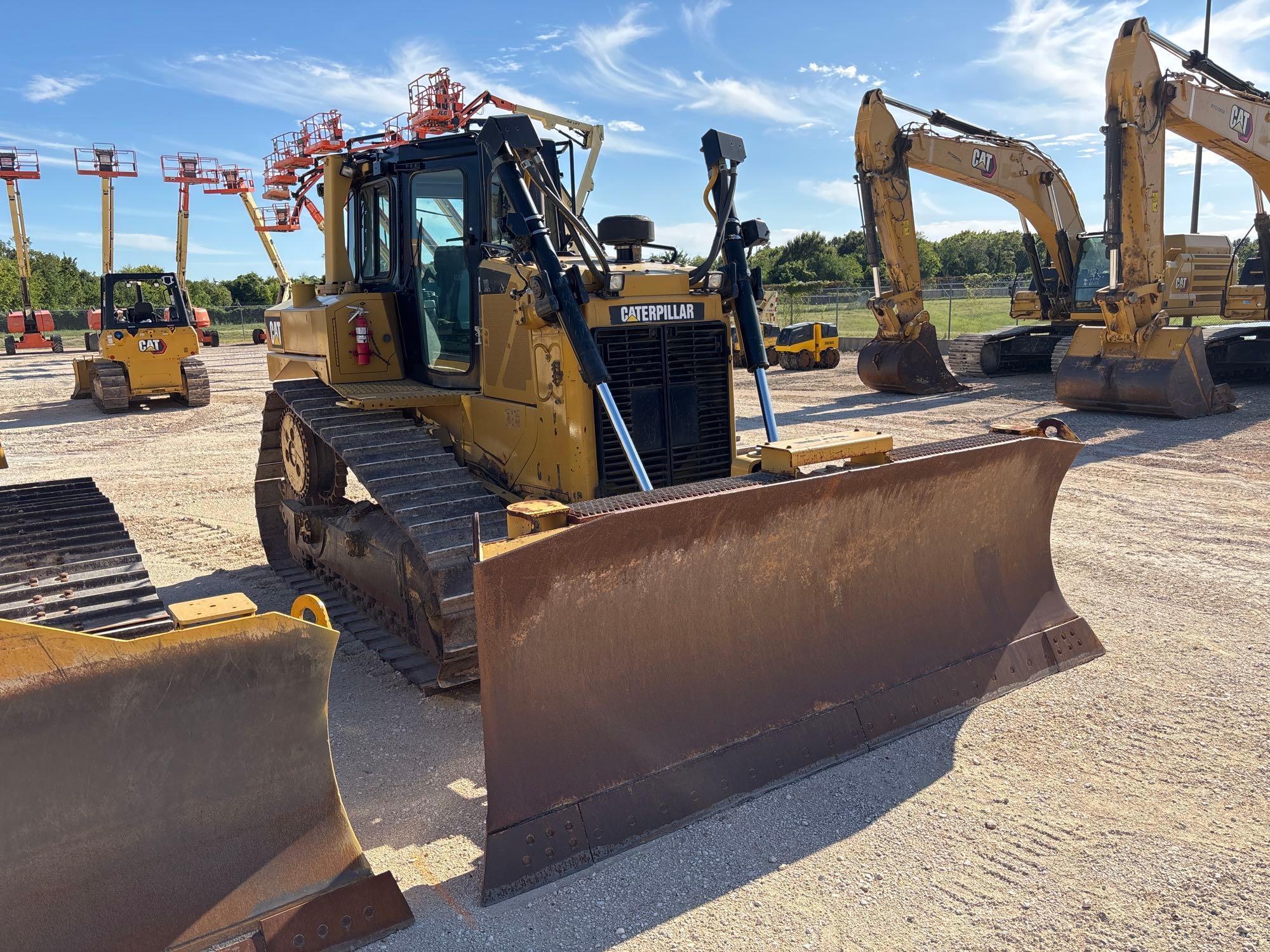 Caterpillar D6