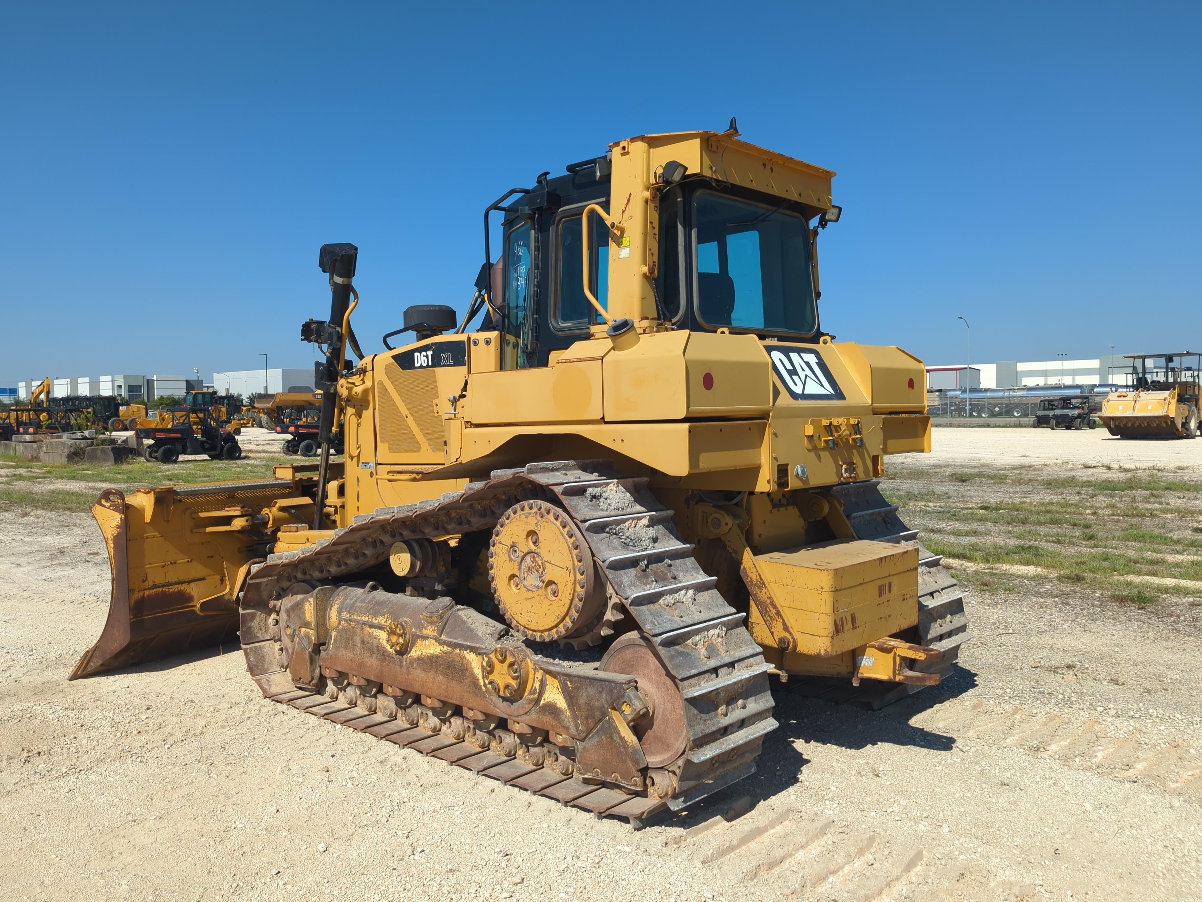 Caterpillar D6