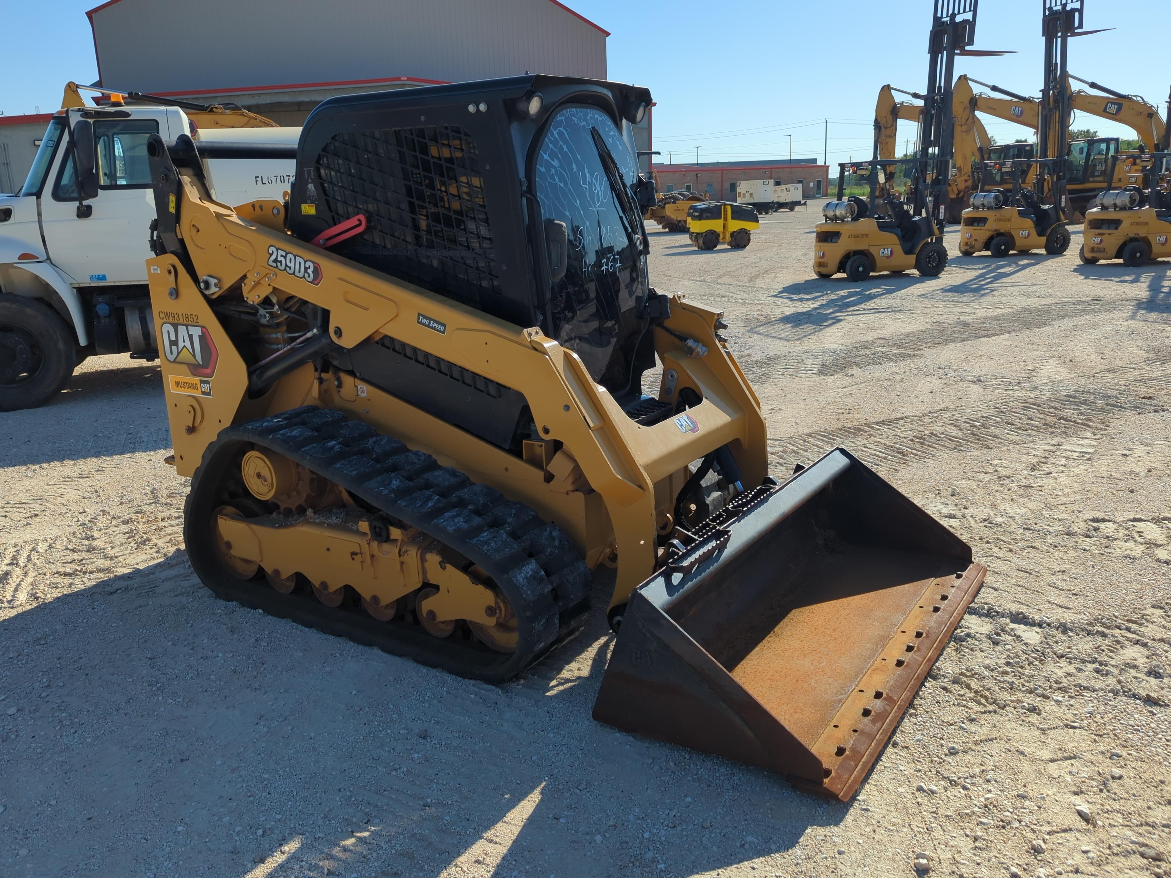 2024 Caterpillar 259
