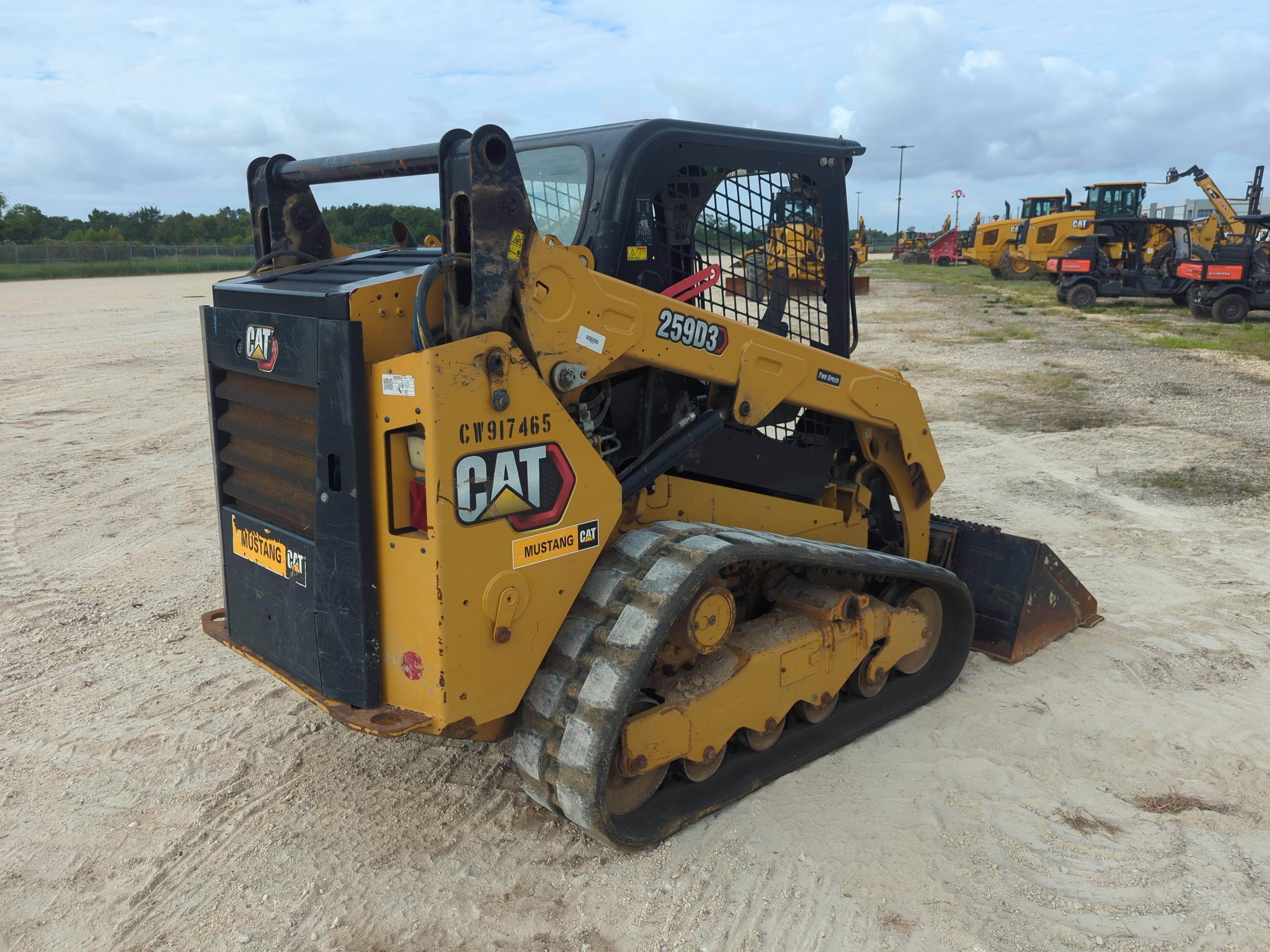 2022 Caterpillar 259