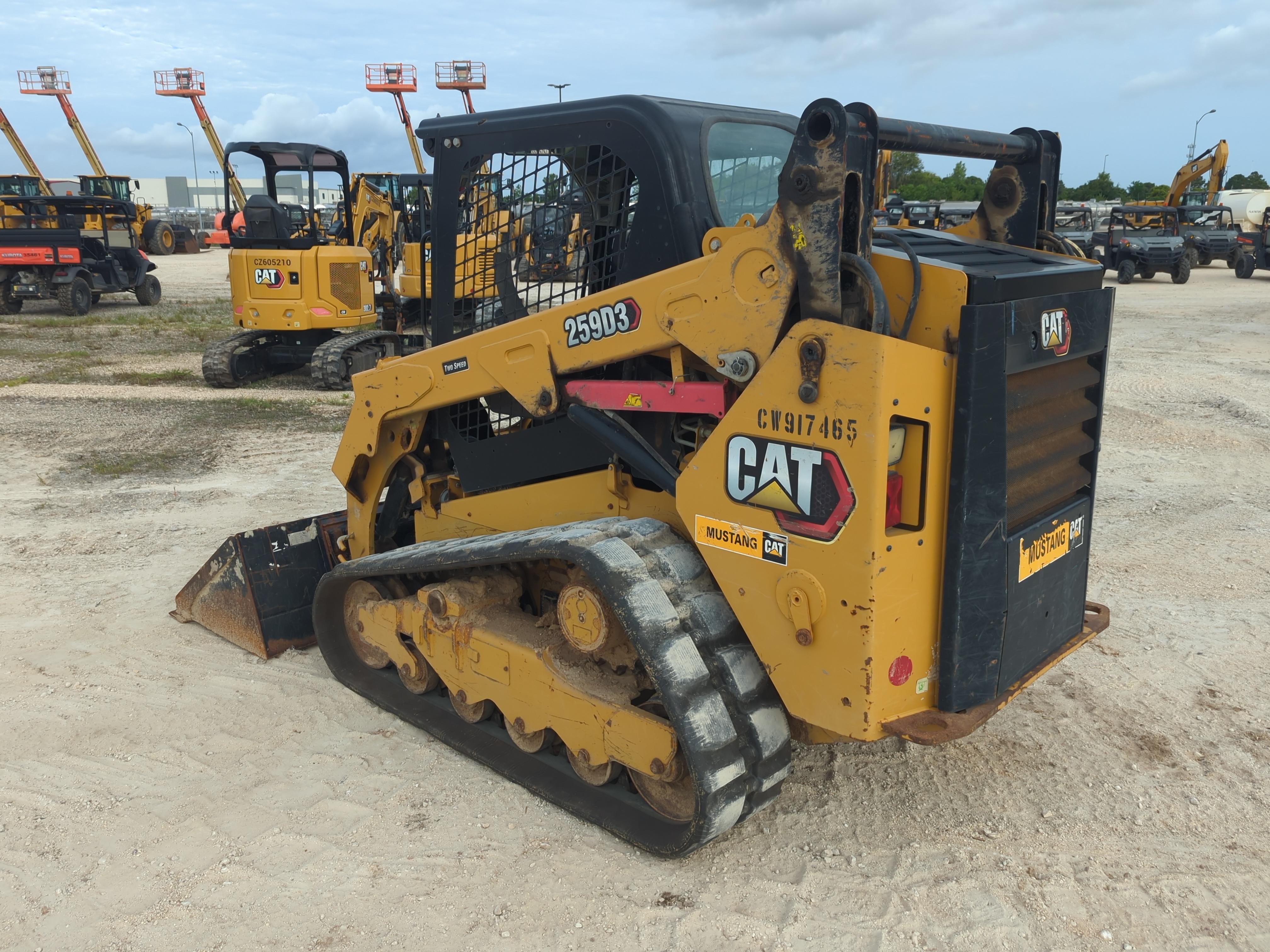 2022 Caterpillar 259