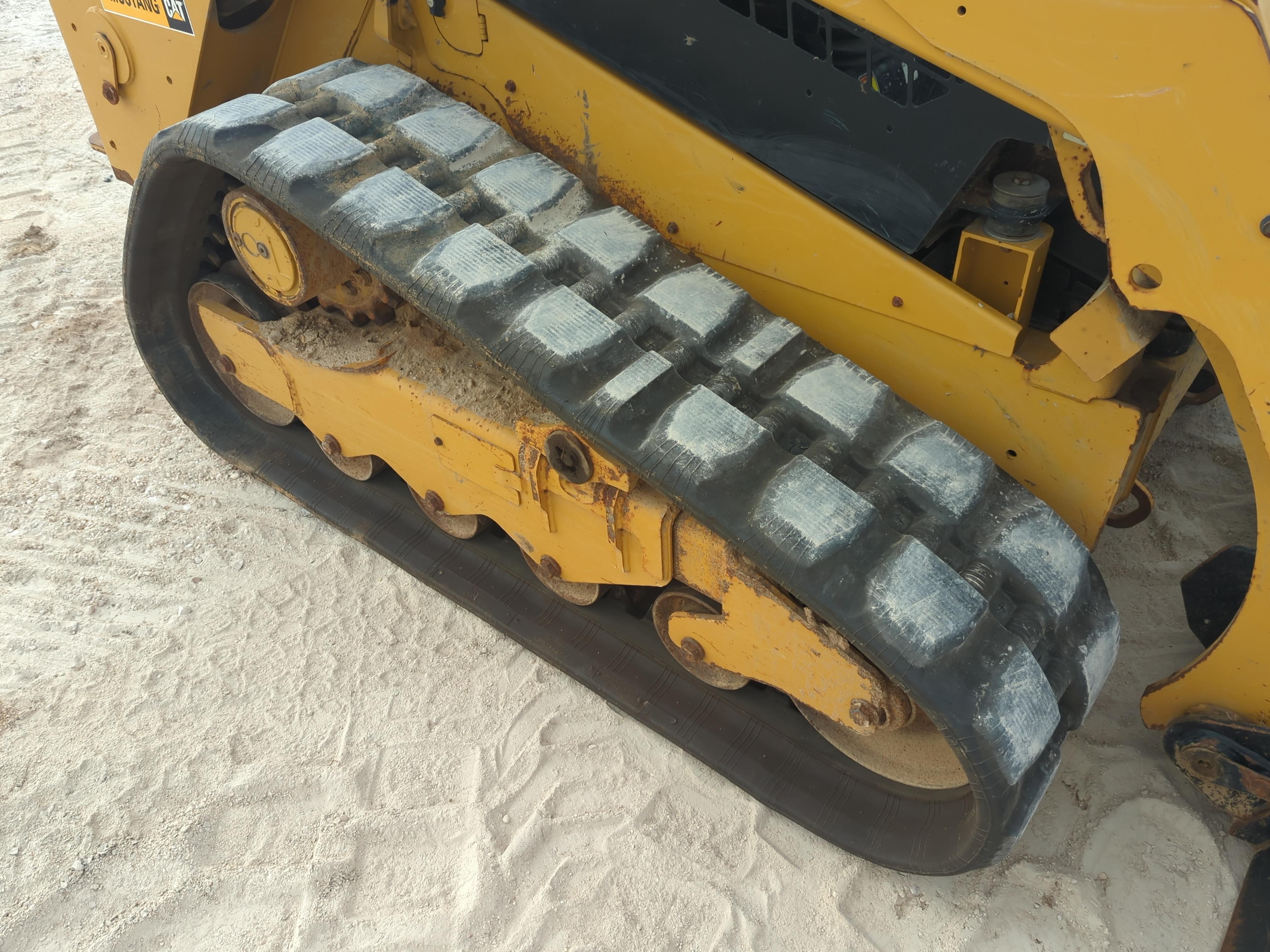 2022 Caterpillar 259
