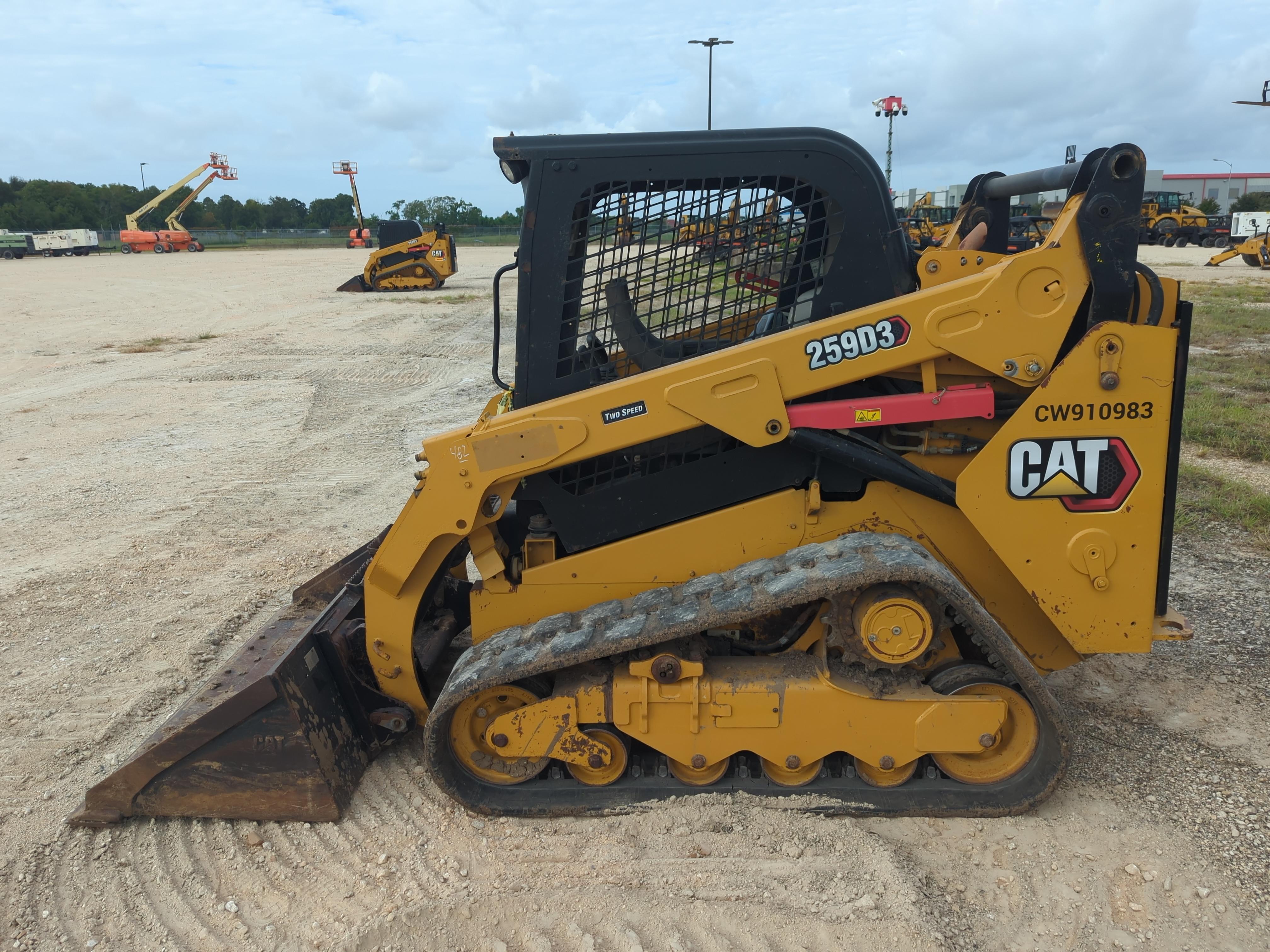 2021 Caterpillar 259