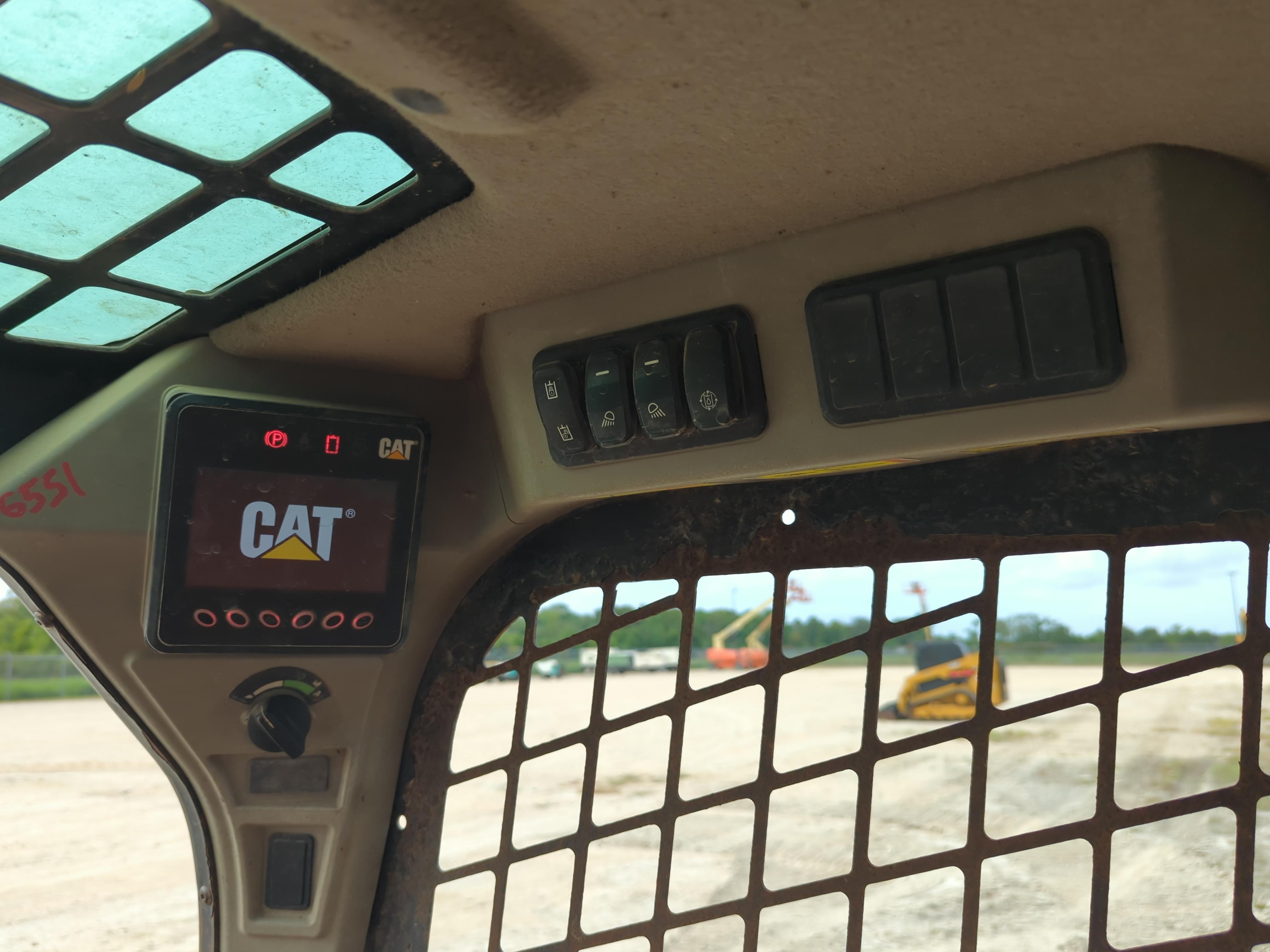 2021 Caterpillar 259