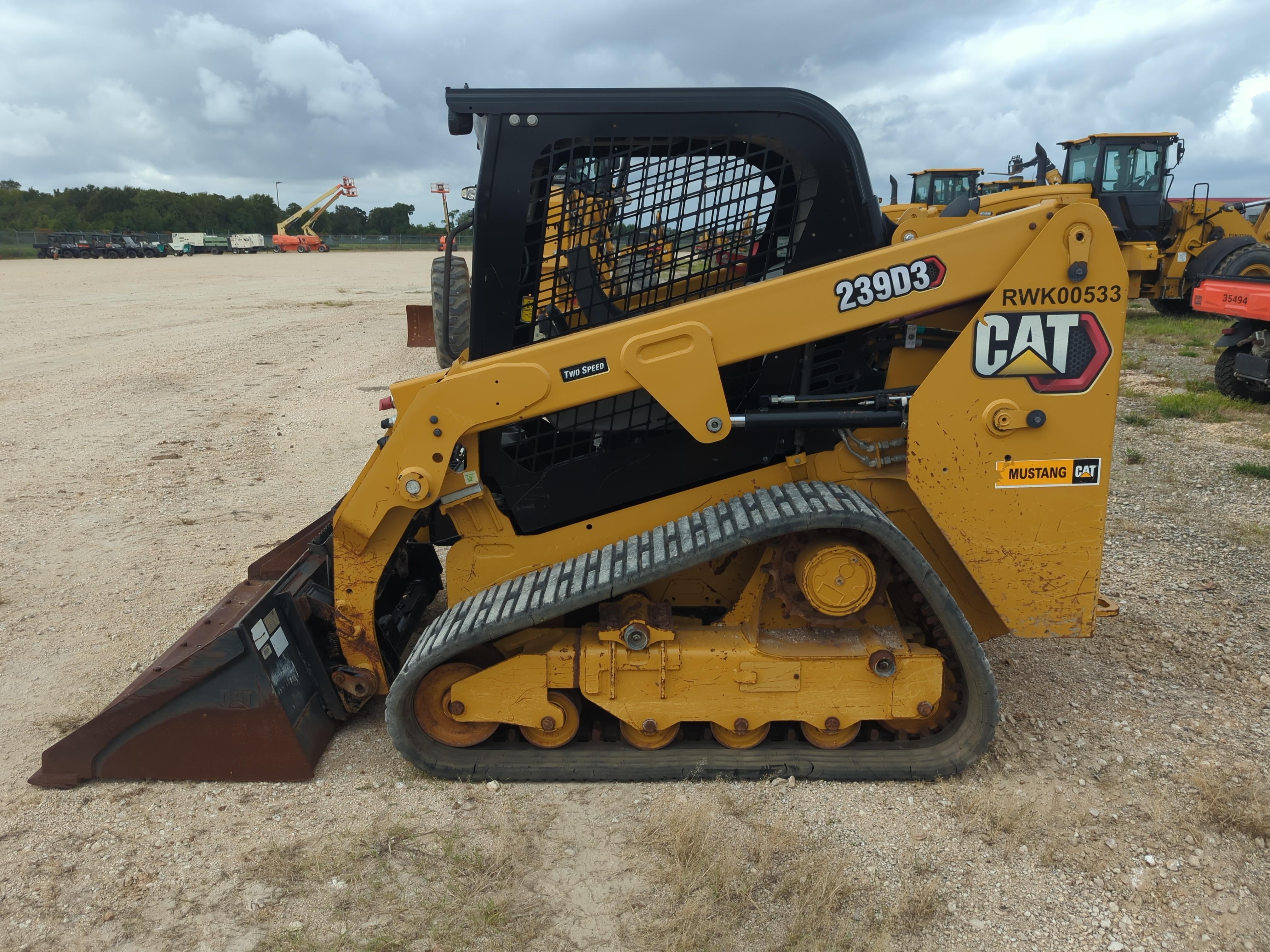 Photo of 2023 Caterpillar 239D