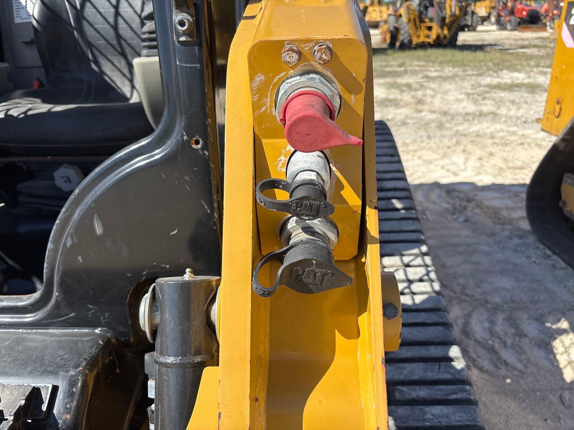 2023 Caterpillar 239D