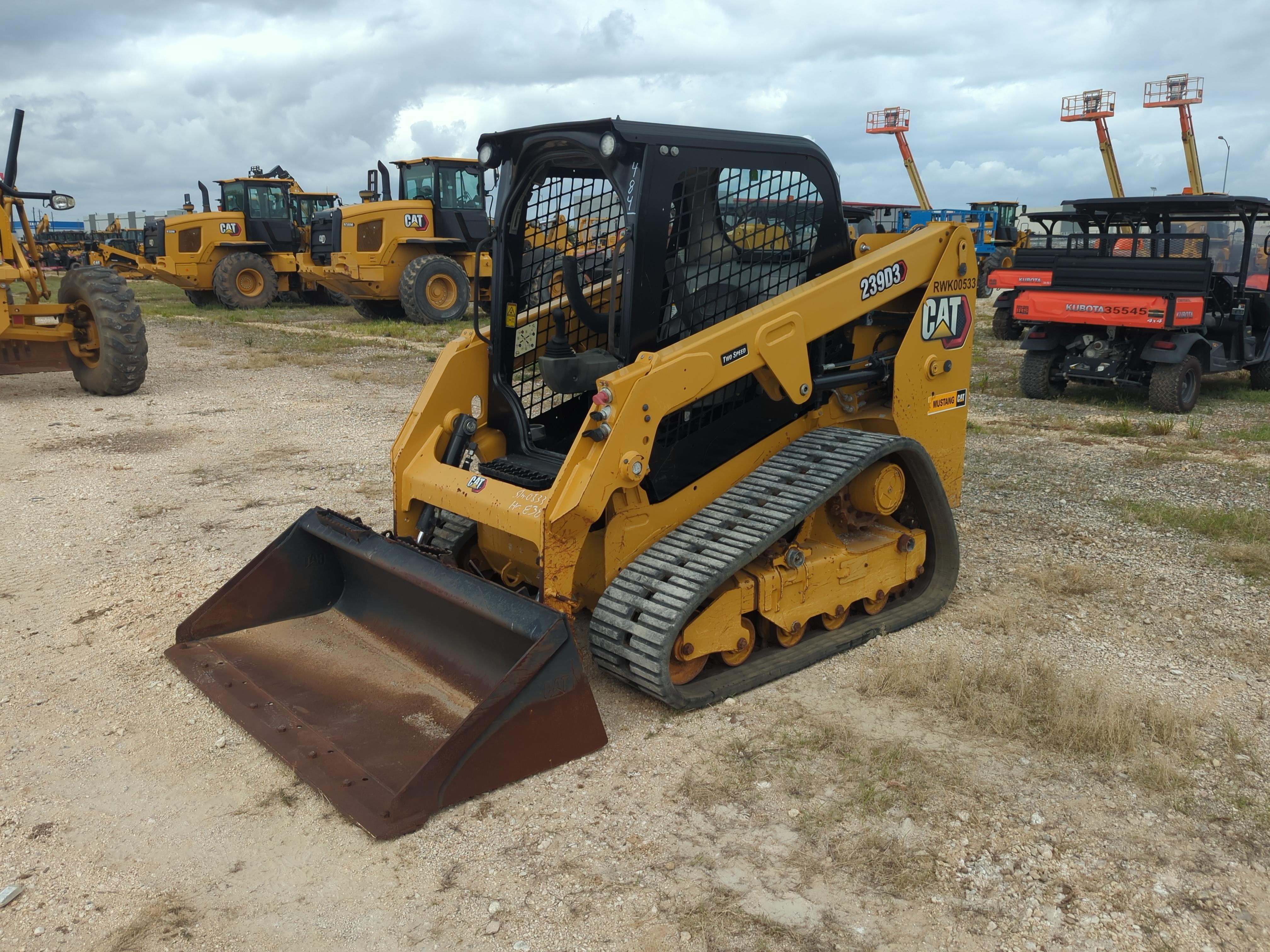 2023 Caterpillar 239D